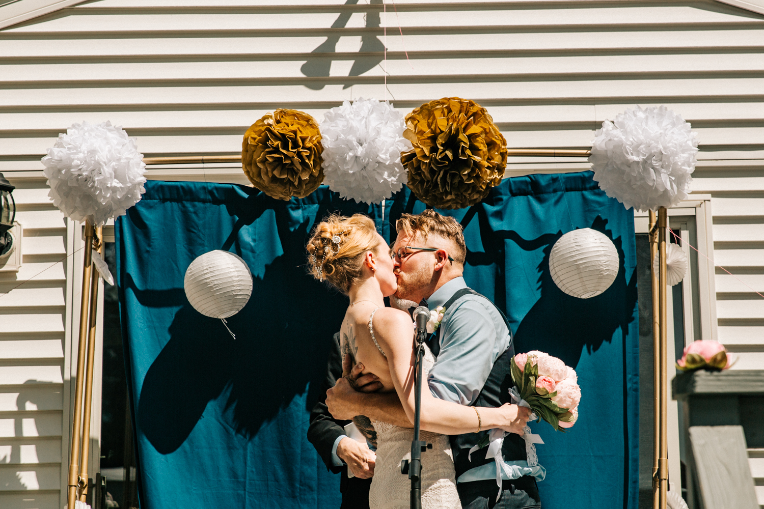 granby-connecticut-new-england-first-kiss-wedding-backyard.jpg
