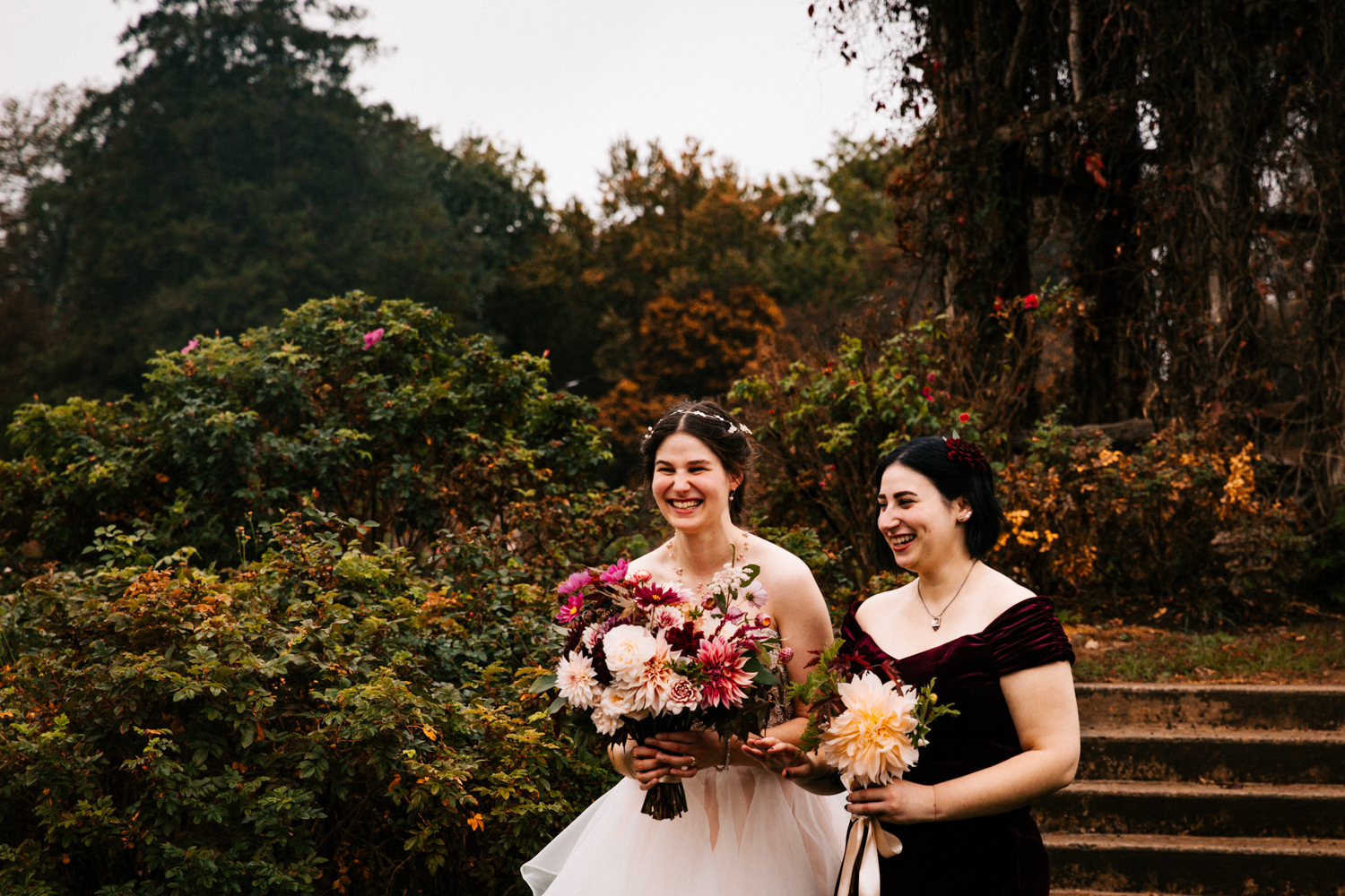 maid-of-honor-familky-sister-rose-garden-wedding-elizabeth-park-hartford-connecticut-new-england-boston-photographer.jpg