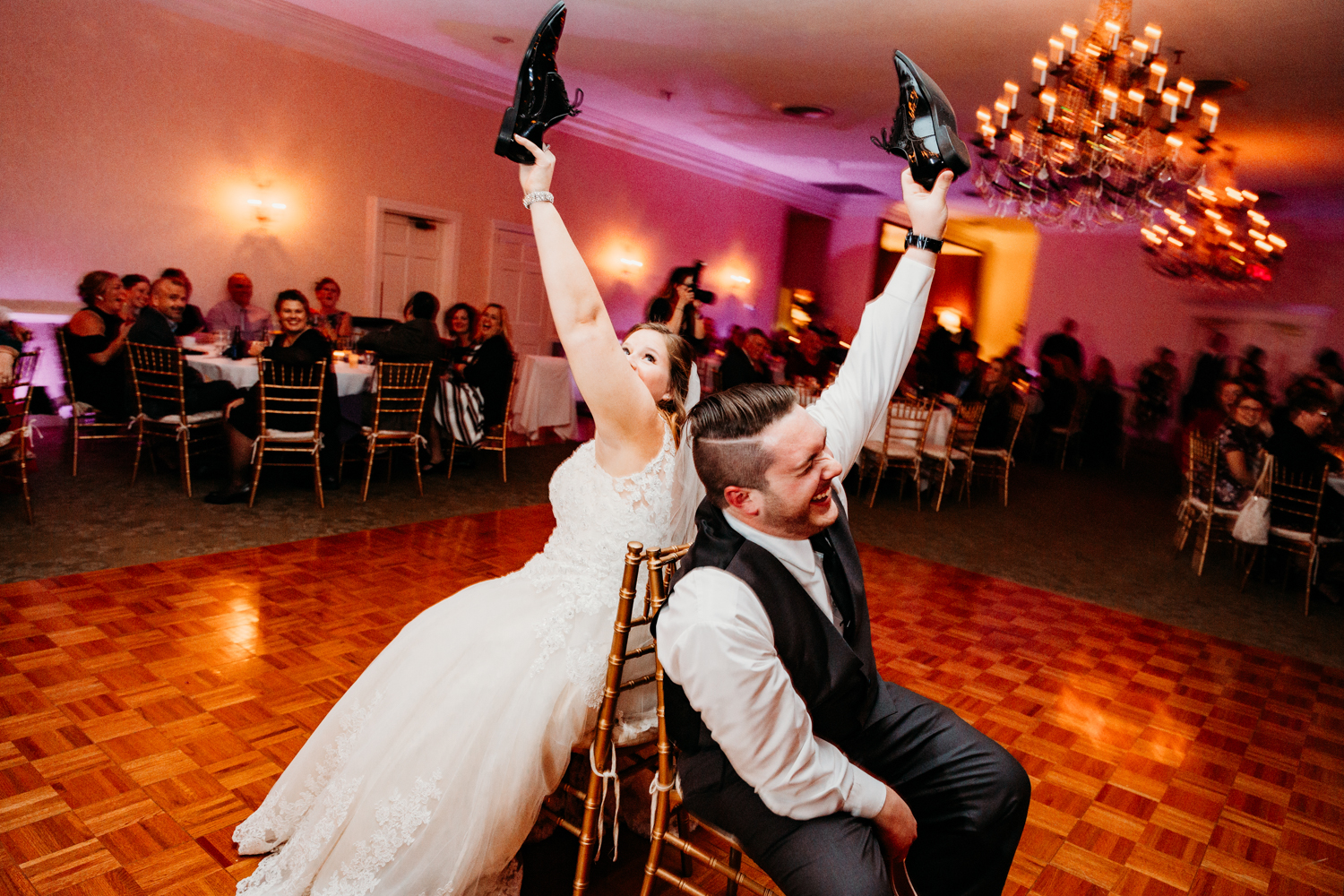 shoe-game-wedding-wannamoisett-country-club-rhode-island-boston-adventure-destination-photographer.jpg