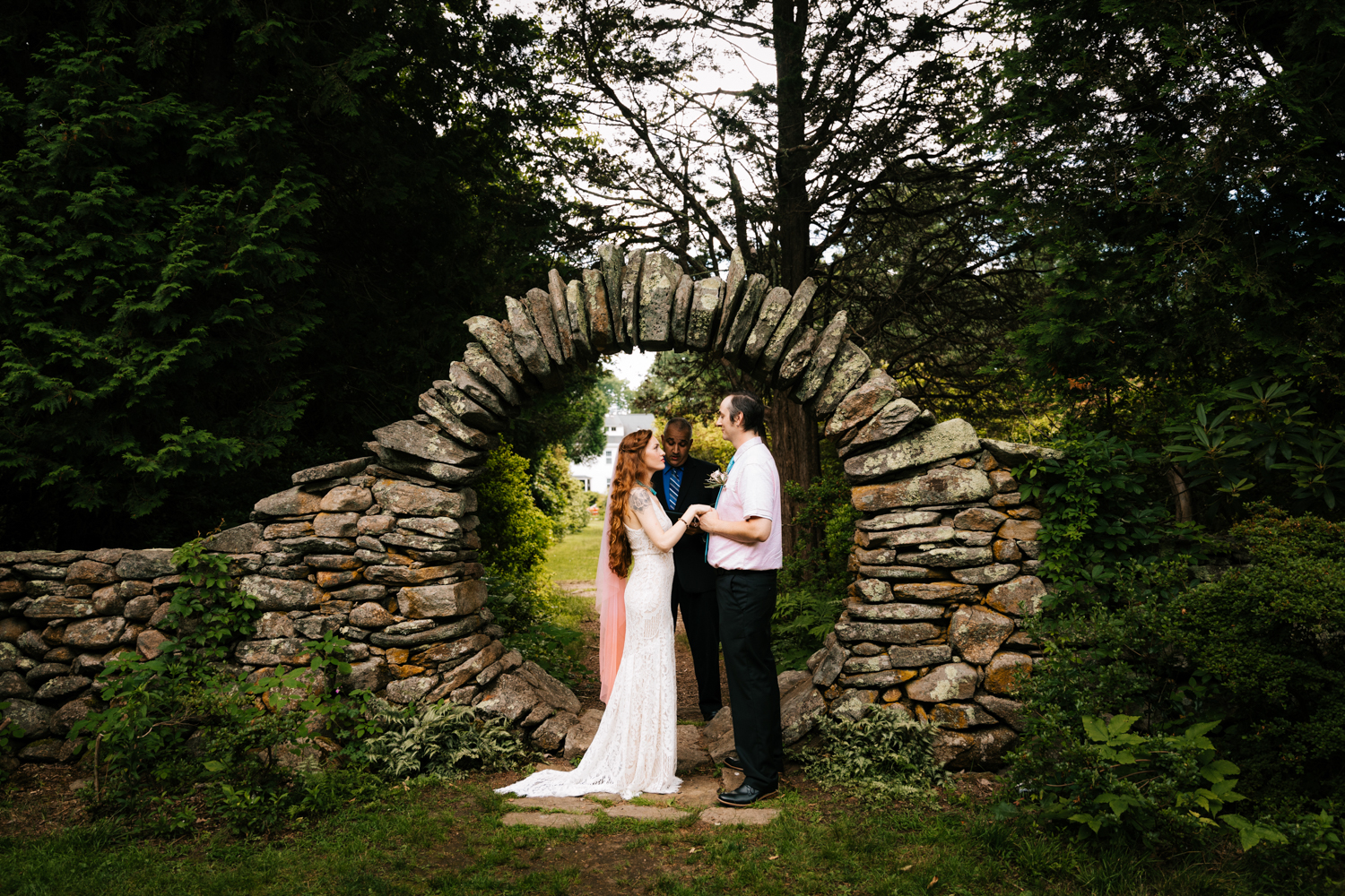 kinney-azalea-garden-rhode-island-andrea-van-orsouw-photography-natural-fun-adventurous-photographer-intimate-wedding-elopement.jpg