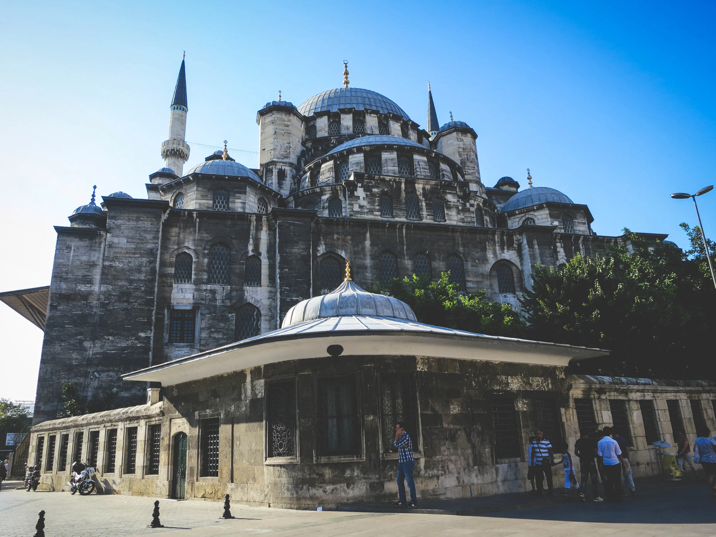 Biserica Sfânta Sofia din Constantinopol (537-1453), fostă moschee (1453-1935), acum muzeu in Istanbul, Turcia