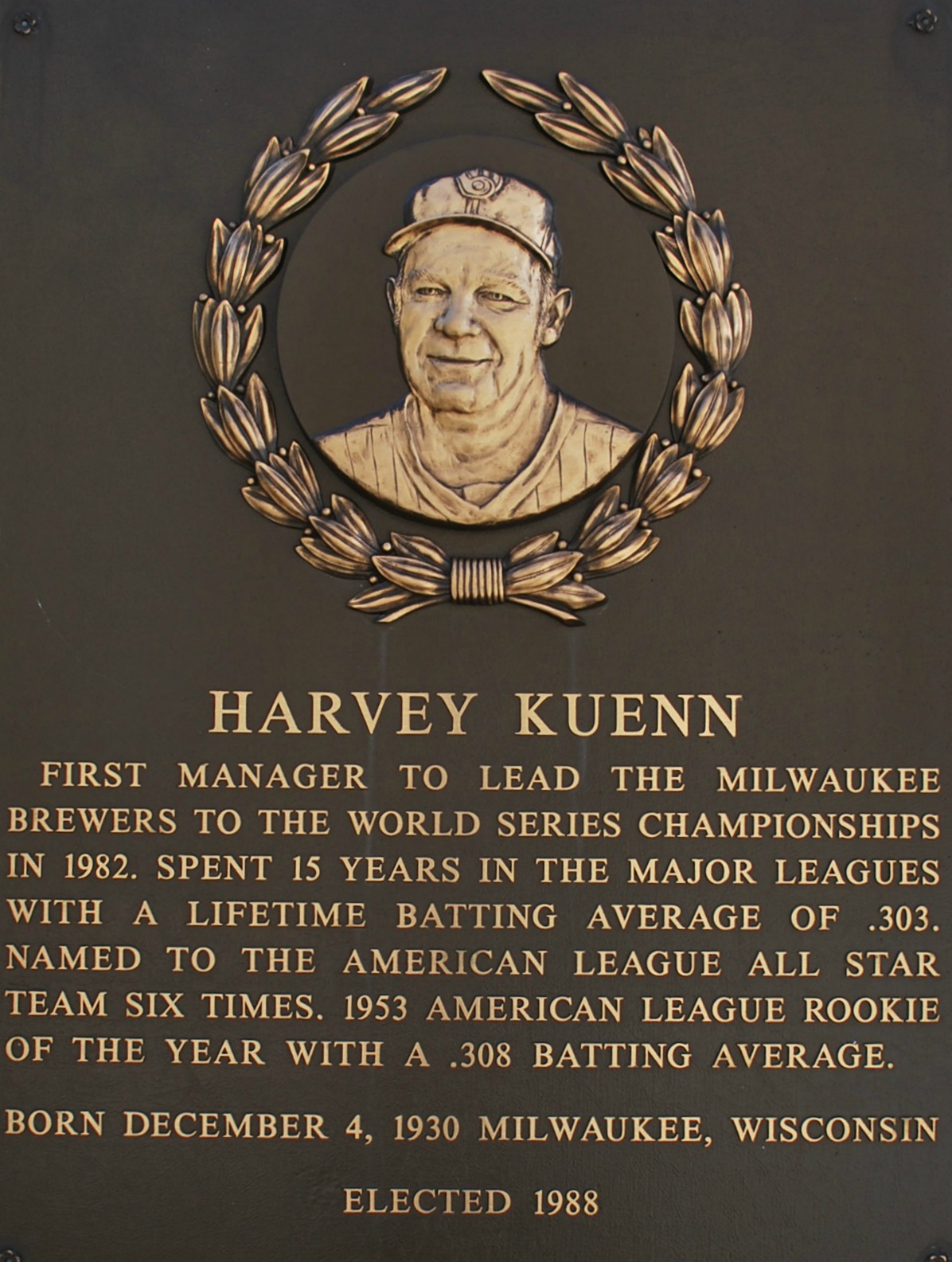 Kuenn Harvey.jpg