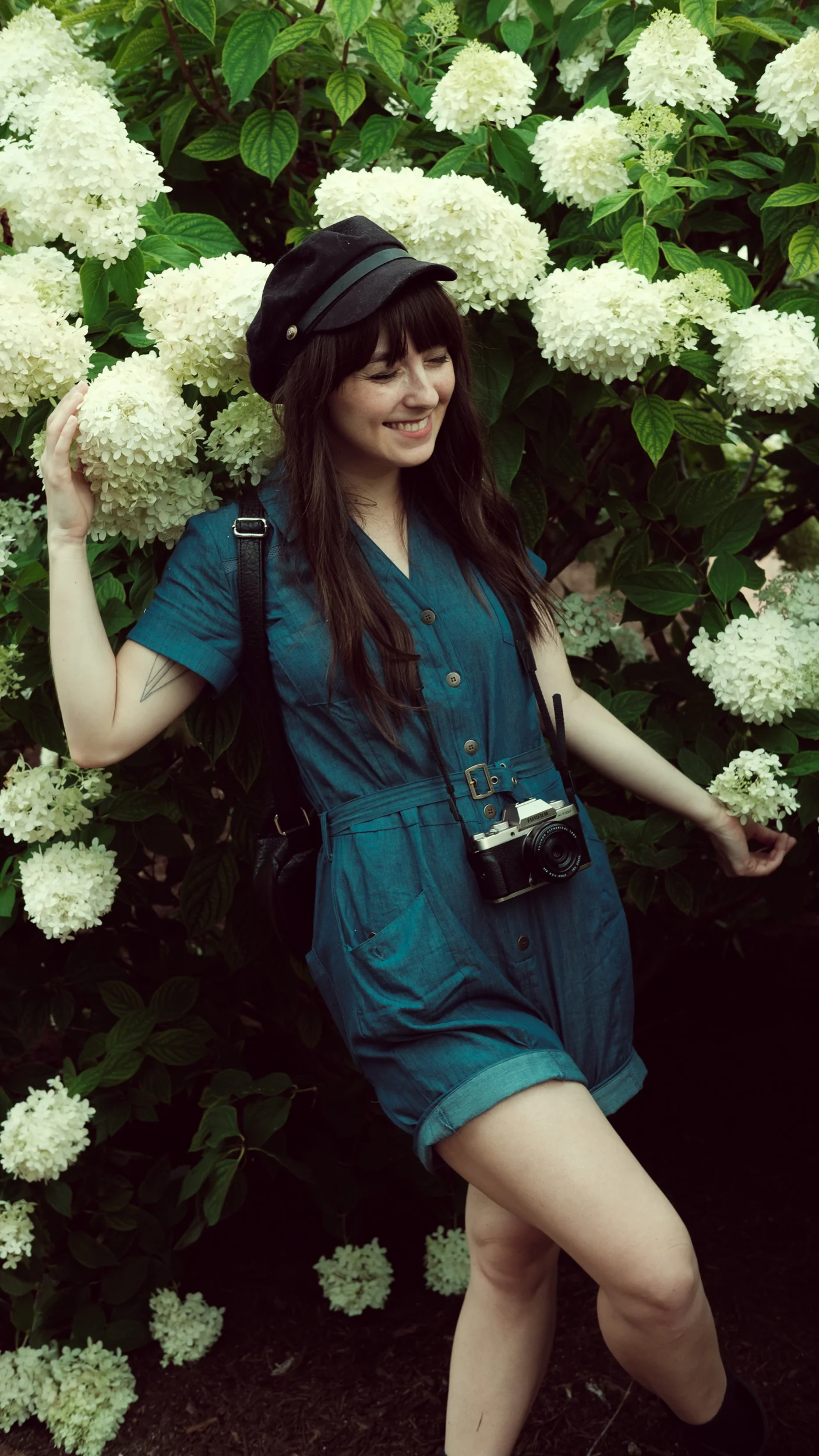  Cassi enjoying the 'popcorn' flowers, clearly. 