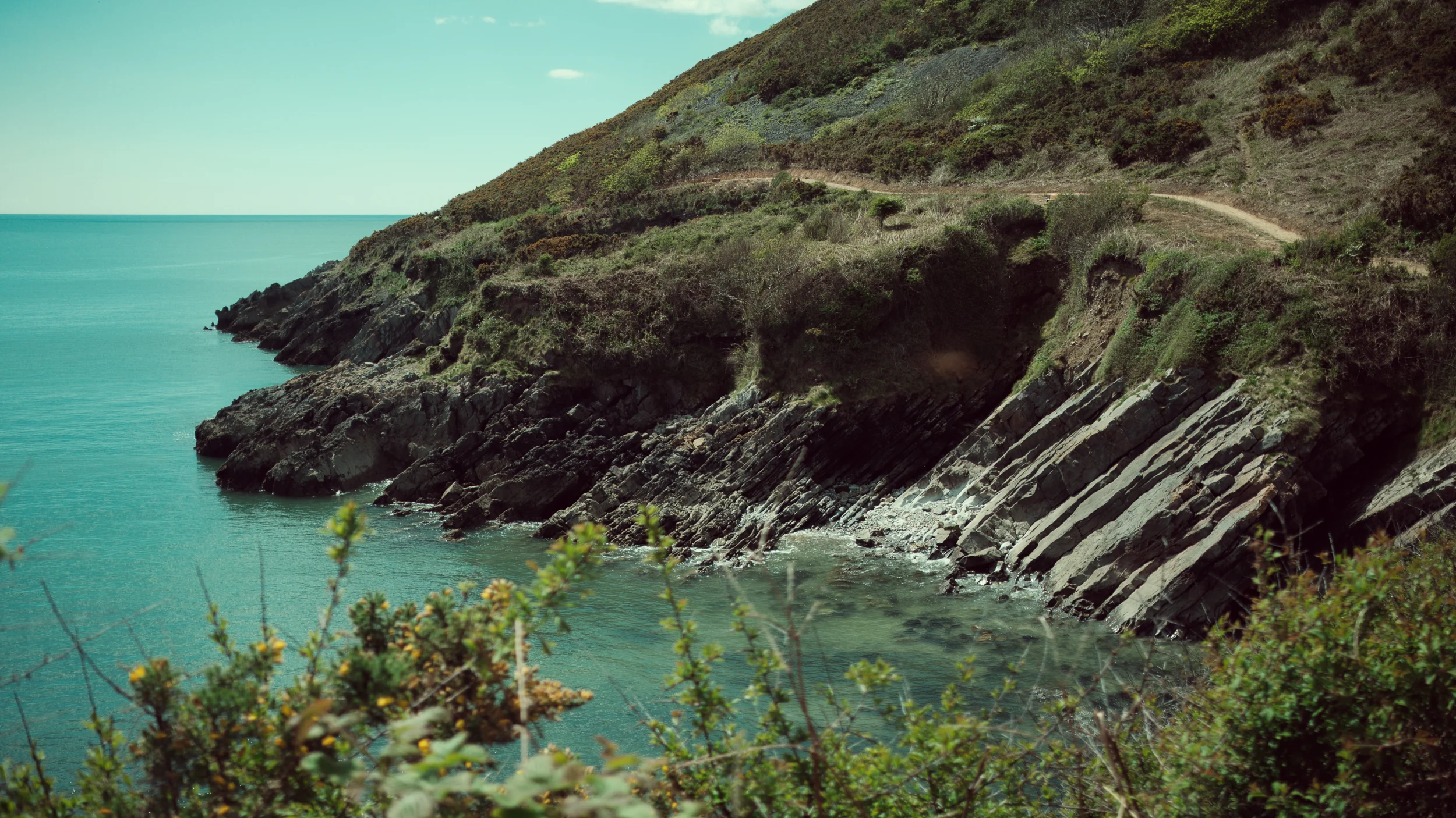  Hard to believe it's been almost two weeks. This trek - 8+ hours and over 13 miles of Welsh coastline in perfect conditions - was certainly one of my all-time favorites. 