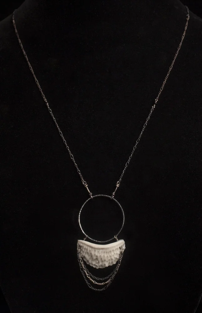 stella.necklace.1.jpg