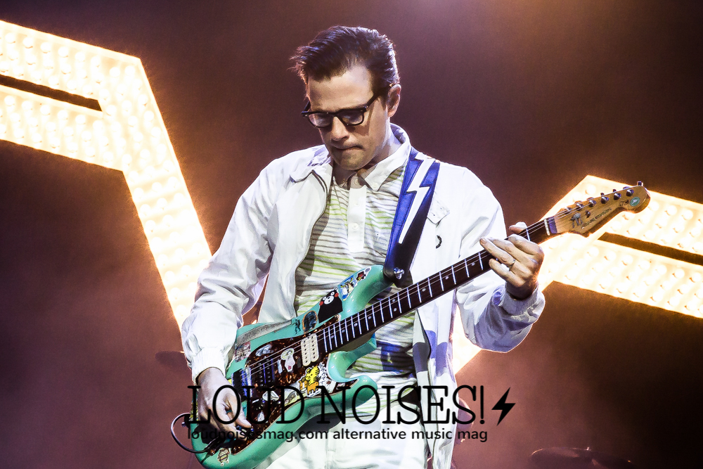 weezer apr 2016-15.JPG