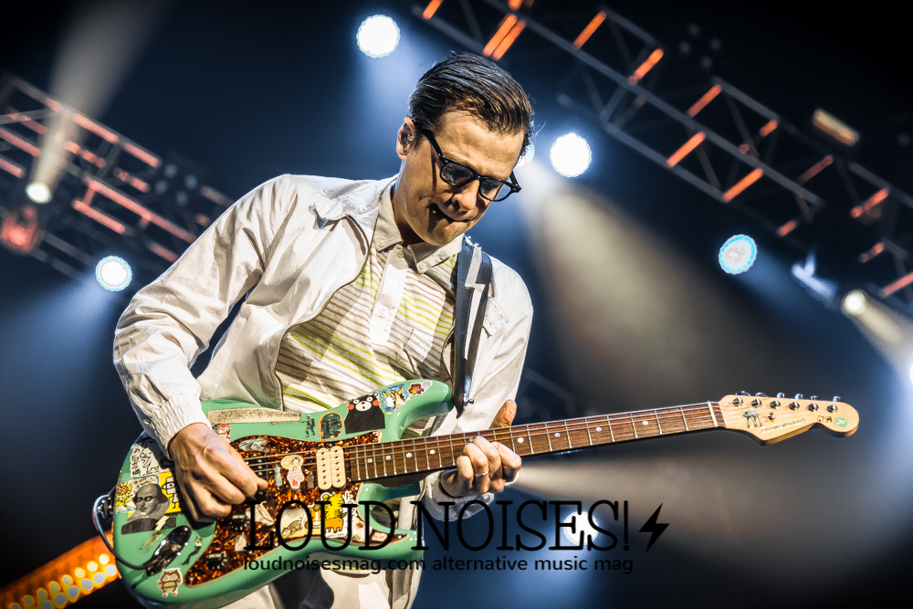 weezer apr 2016-30.JPG