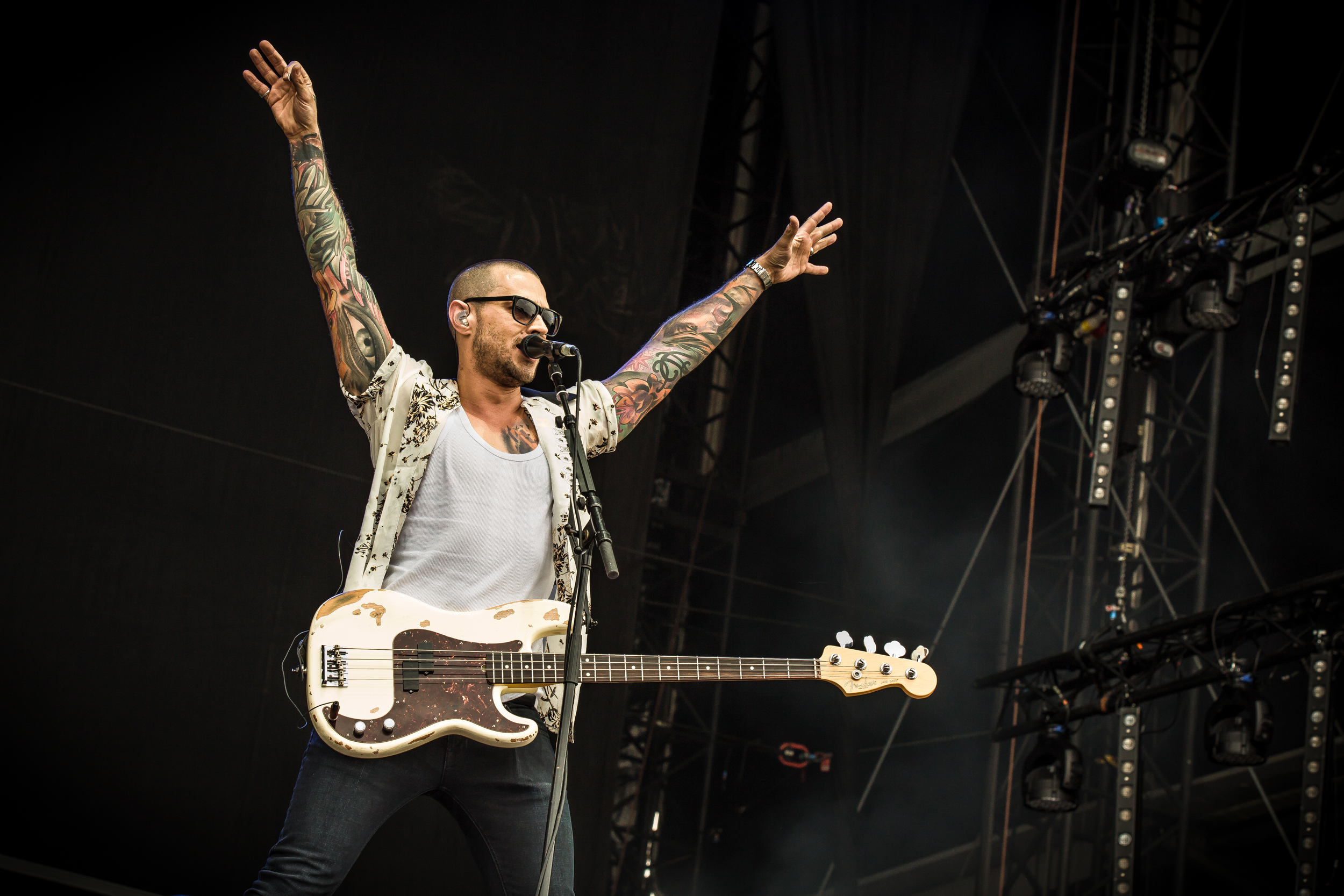 busted main stage fri-13.JPG