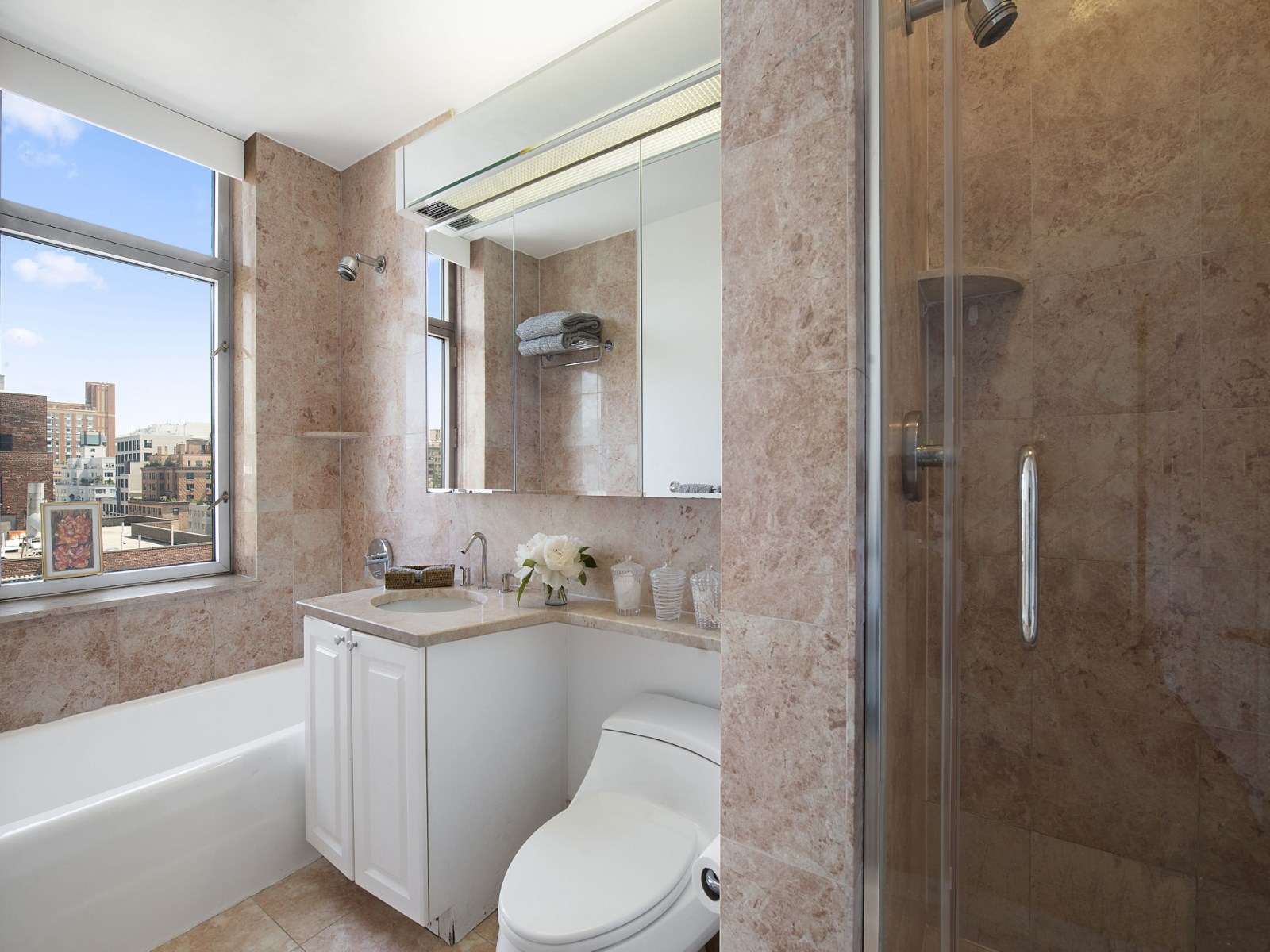 188 East 76th St 18B8.jpg