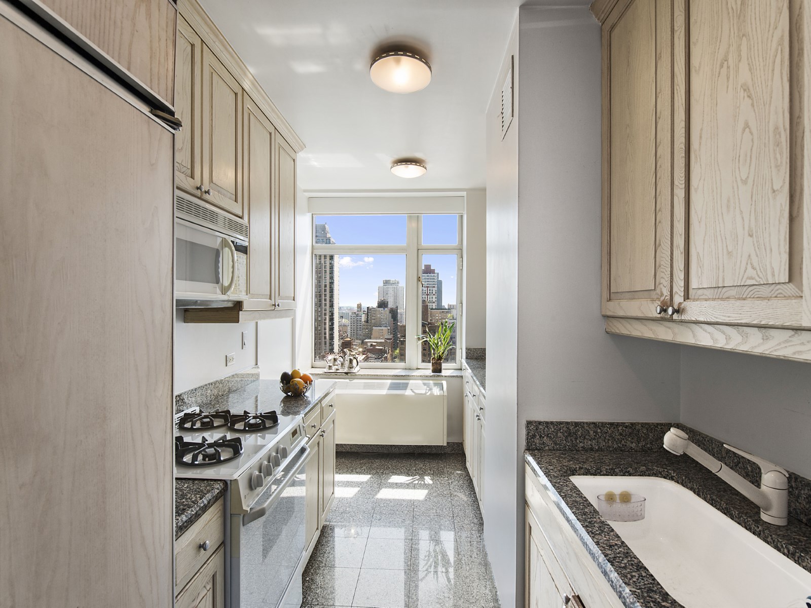 188 East 76th St 18B9.jpg