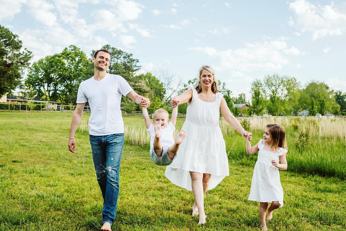 Conner Family 2023 

#familyphotography #spring #arkansas #fayetteville #fayettevillearkansas #nwa #nwaphotographer #northwestarkansas #northwestarkansasphotographer