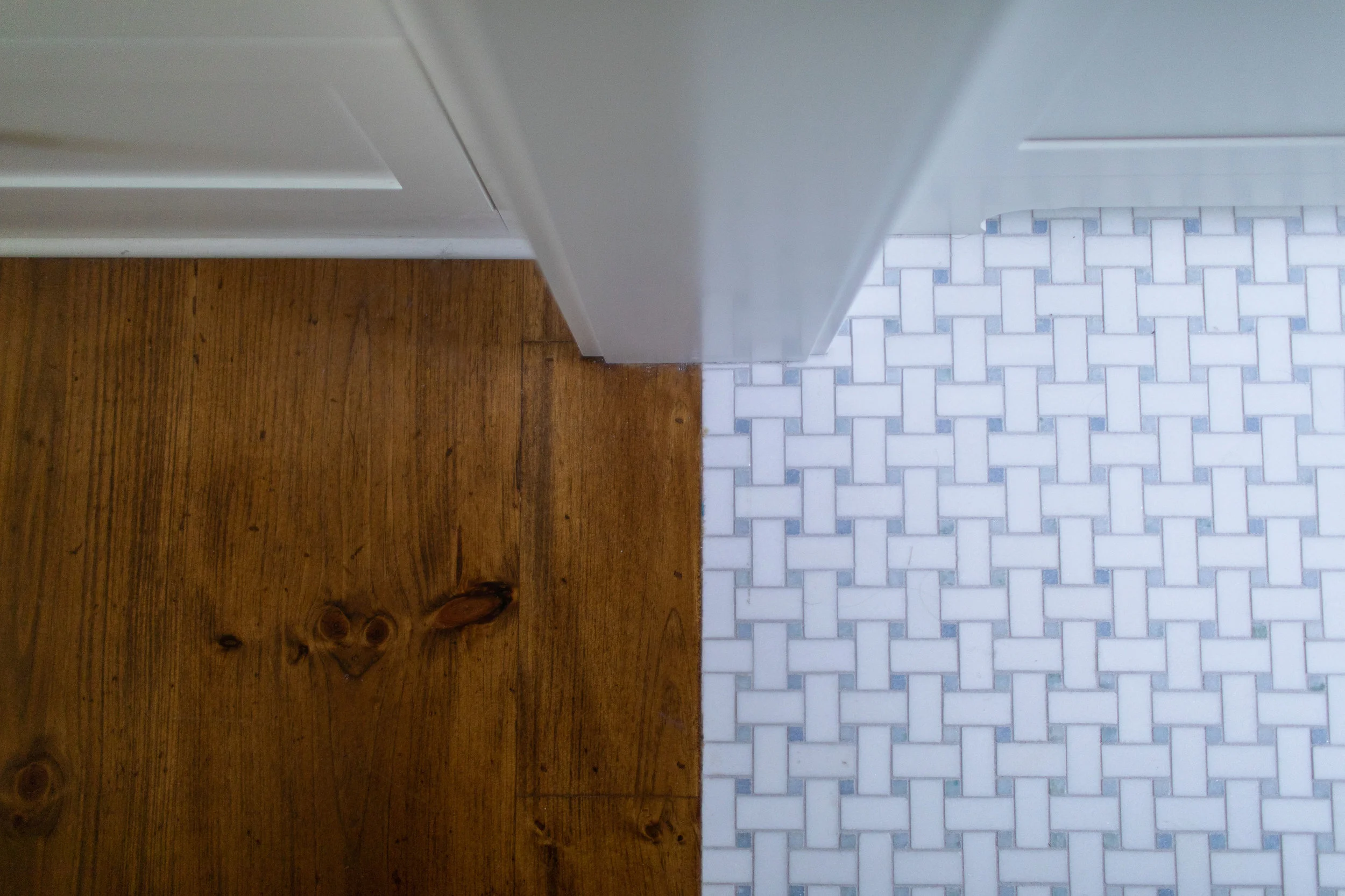 bathroom tile size advice