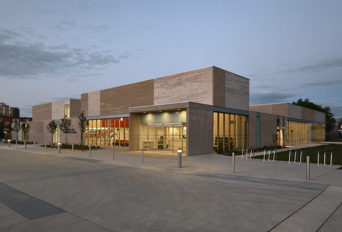 Stoney Creek Recreation Centre Exterior 03