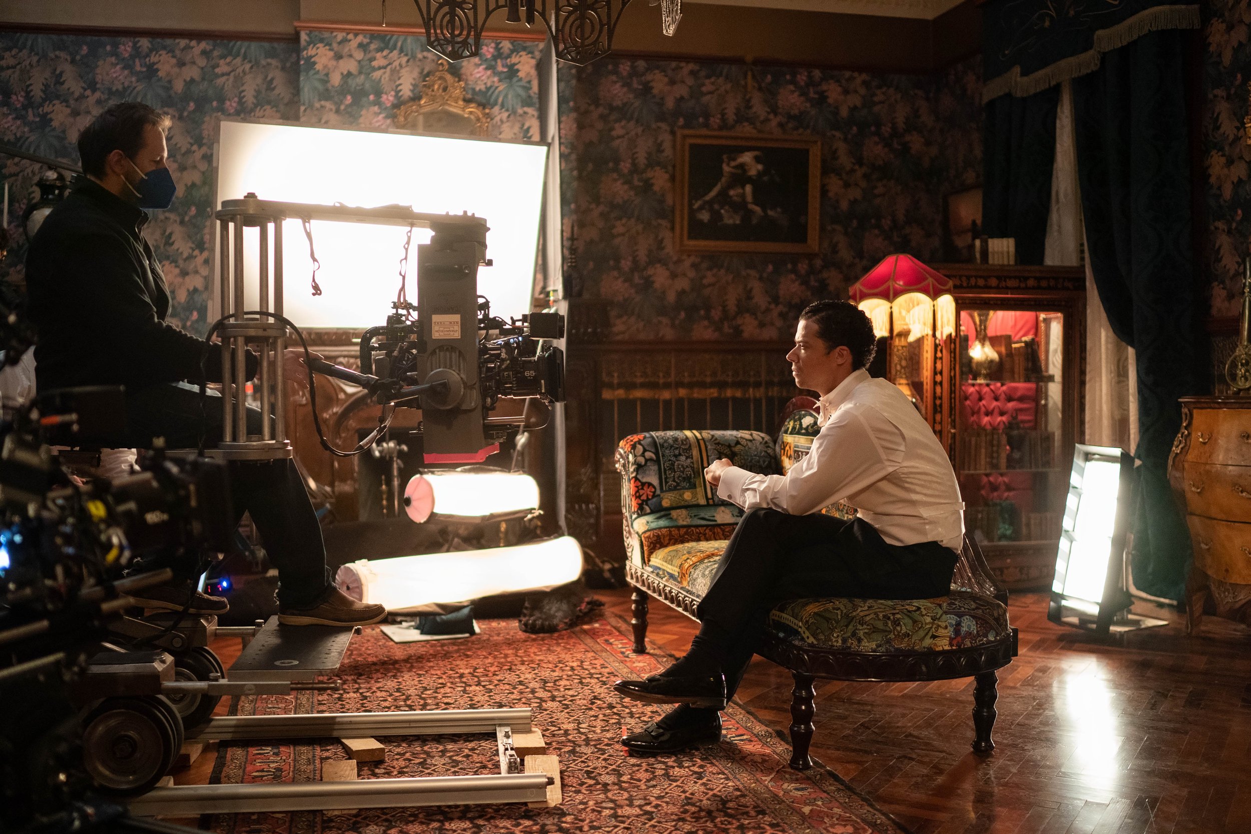 Jacob Anderson as Louis De Point Du Lac – Interview with the Vampire _ Season 1, Episode 2, Photo Credit: Alfonso Bresciani/AMC 