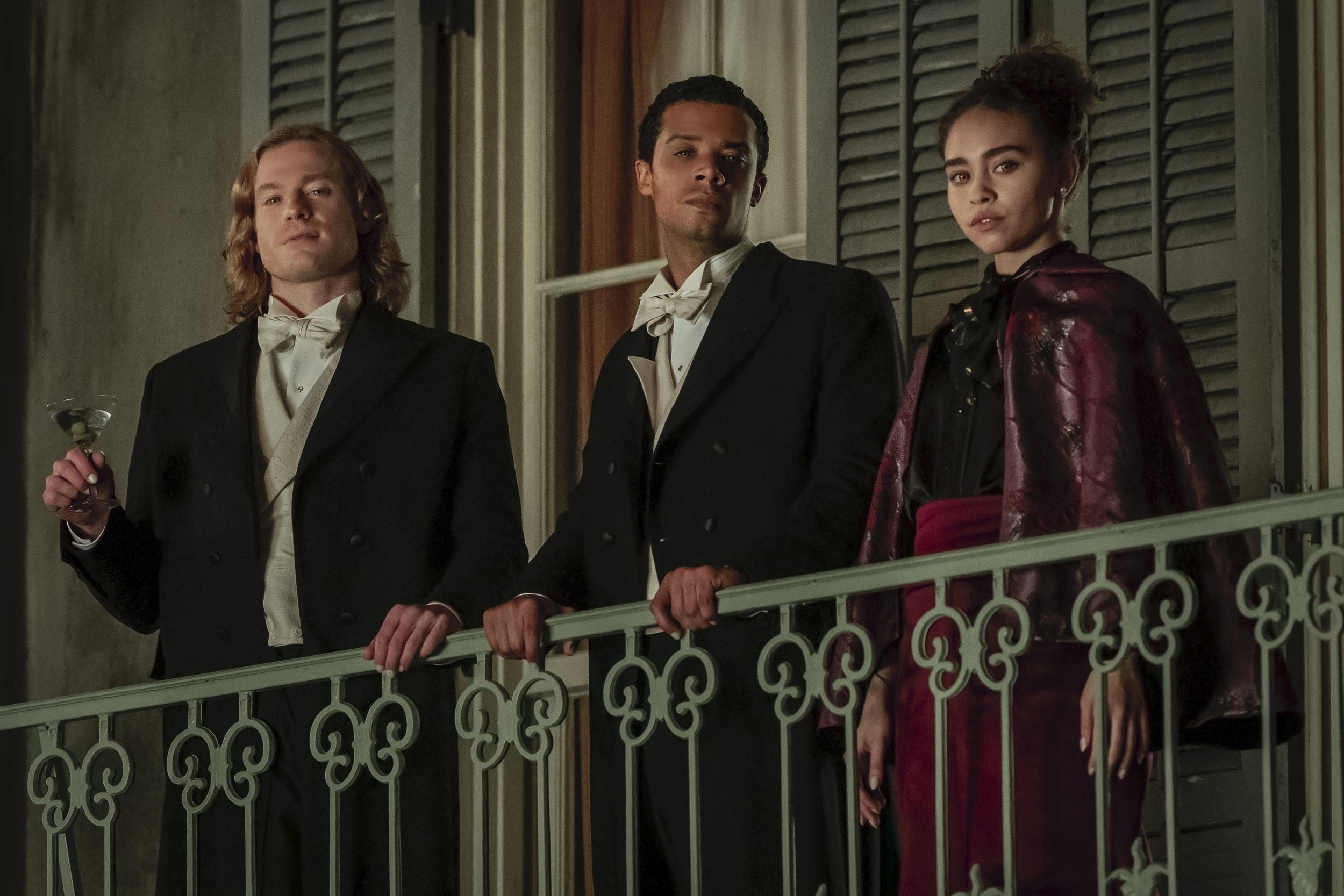  Sam Reid as Lestat De Lioncourt, Jacob Anderson as Louis De Point Du Lac and Bailey Bass as Claudia  - Interview with the Vampire _ Season 1, Episode 7 - Photo Credit: Alfonso Bresciani/AMC 