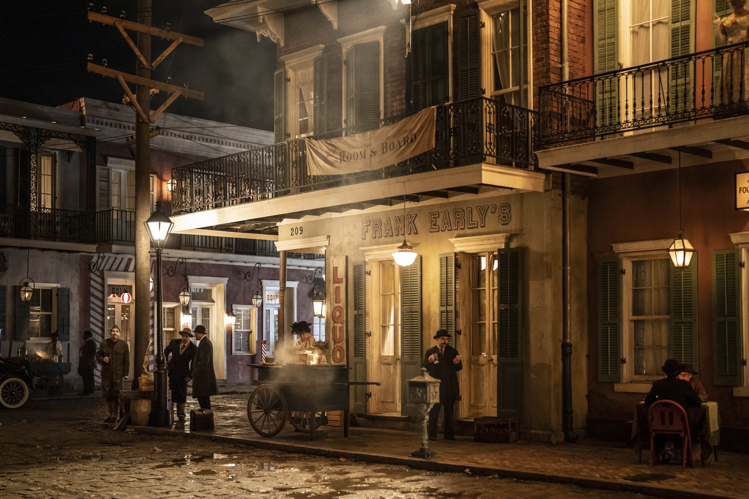  1910's New Orleans - Interview with the Vampire _ Season 1, Episode 1 - Photo Credit: Alfonso Bresciani/AMC 
