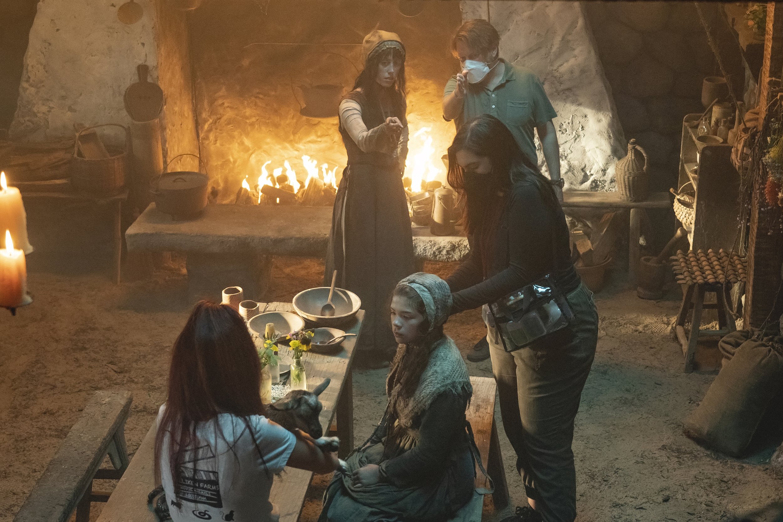  Director Michael Uppendahl, Hannah Alline as Suzanne and Emma Rose Smith as Florie - Mayfair Witches _ Season 1, Episode 2 - Photo Credit: Alfonso Bresciani/AMC 