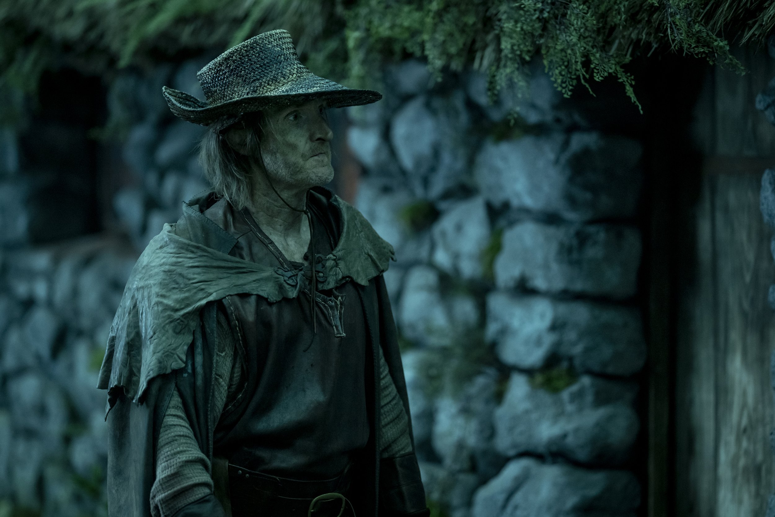  Jay Howard Thames as Village Glovemaker - Mayfair Witches _ Season 1, Episode 6 - Photo Credit: Alfonso Bresciani/AMC 