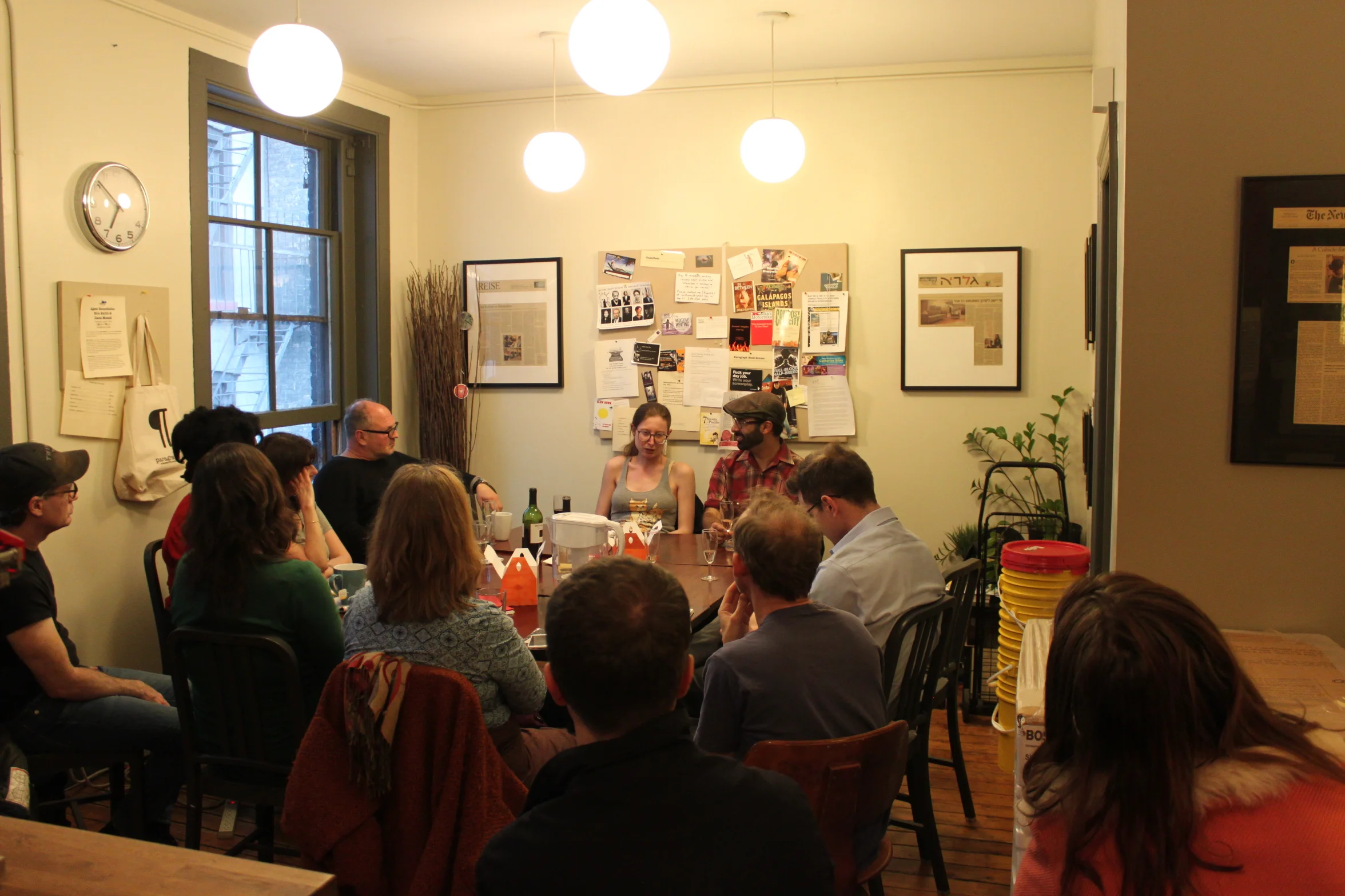 Crowd in Paragraph cafe