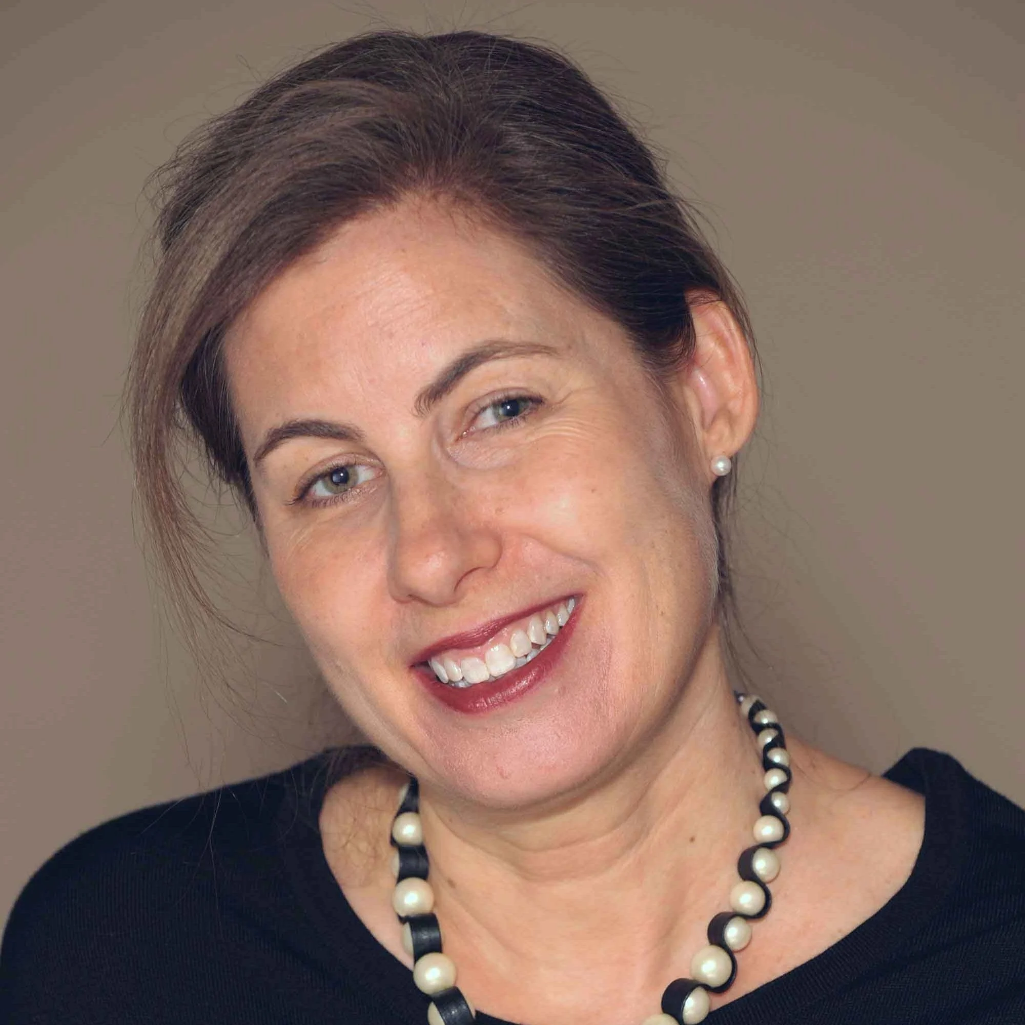 Editor AMA with Alexandra Shelley