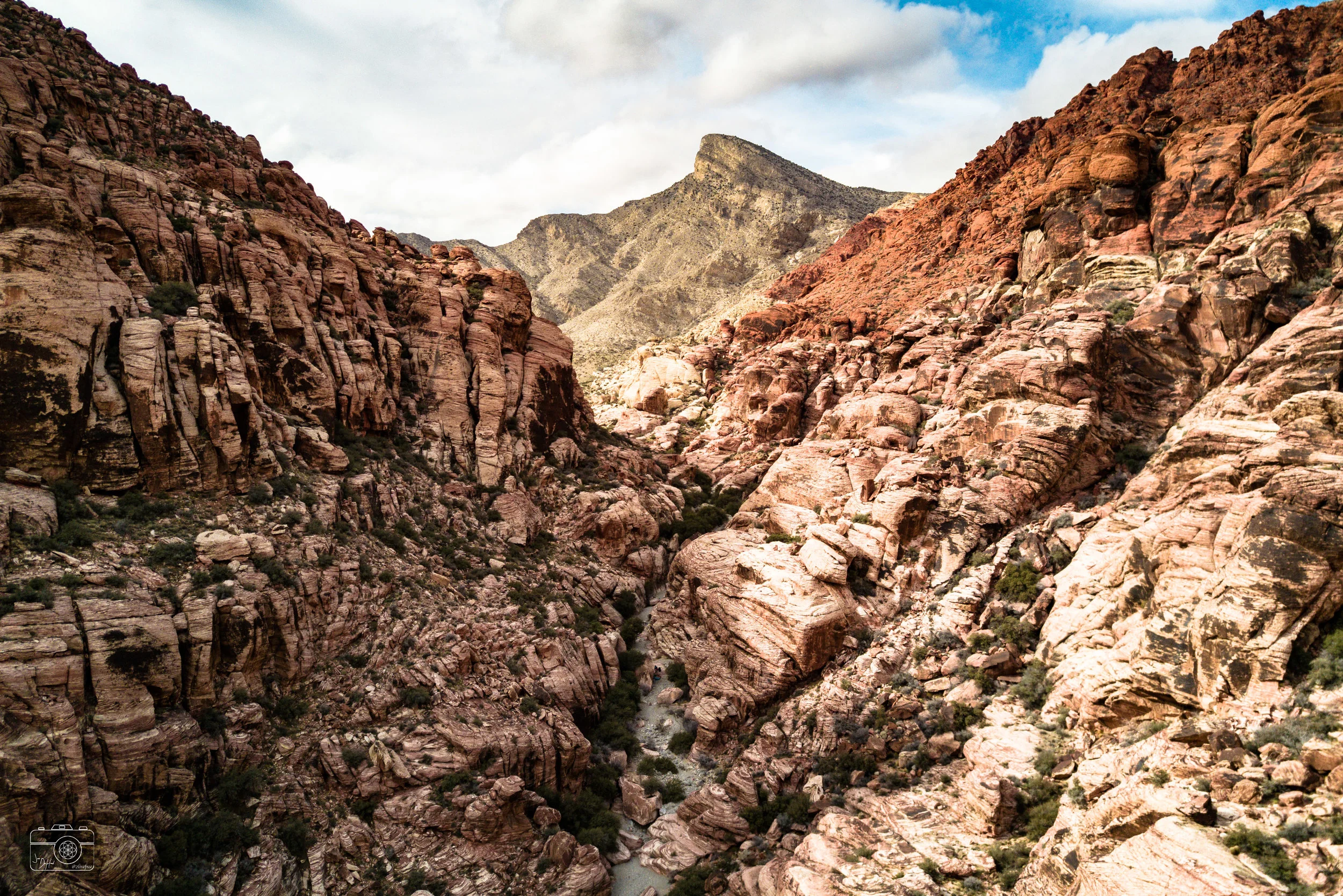Hiking in Vegas: shot with the drone