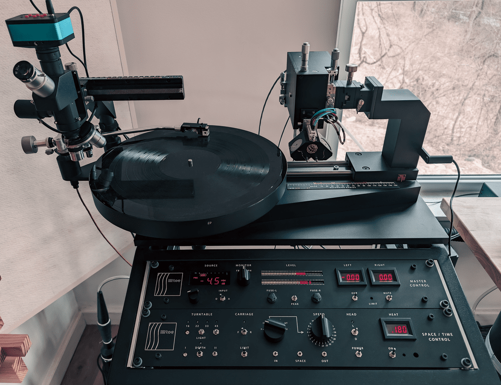 Vinyl Record Cutting — TIMELESS MASTERING