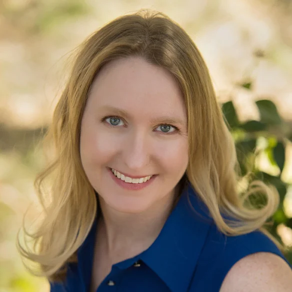 Erica_Headshot_1_72.jpg