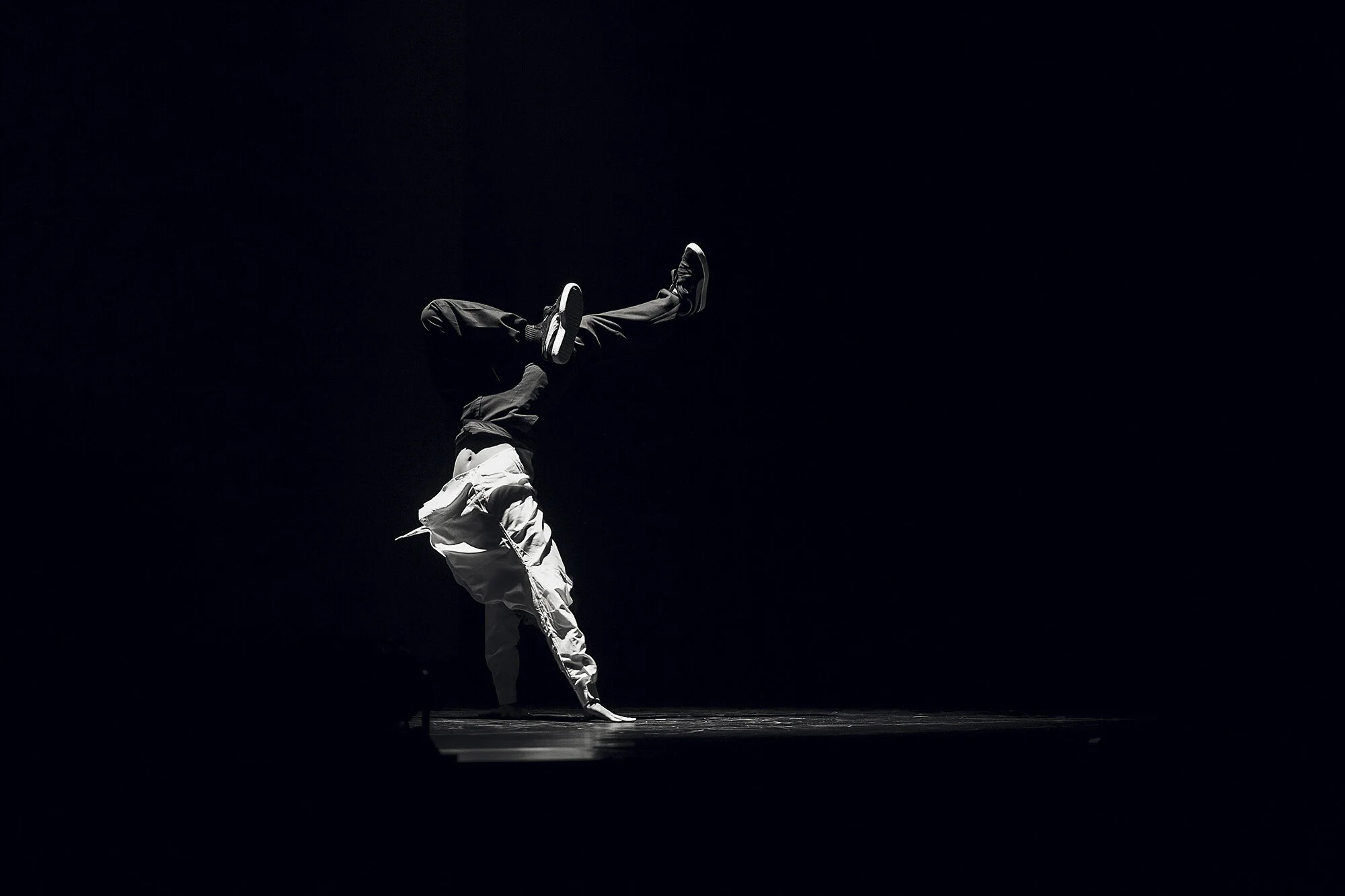 Mki-Bboy-@apollotheater-breaking convention-0001.jpg