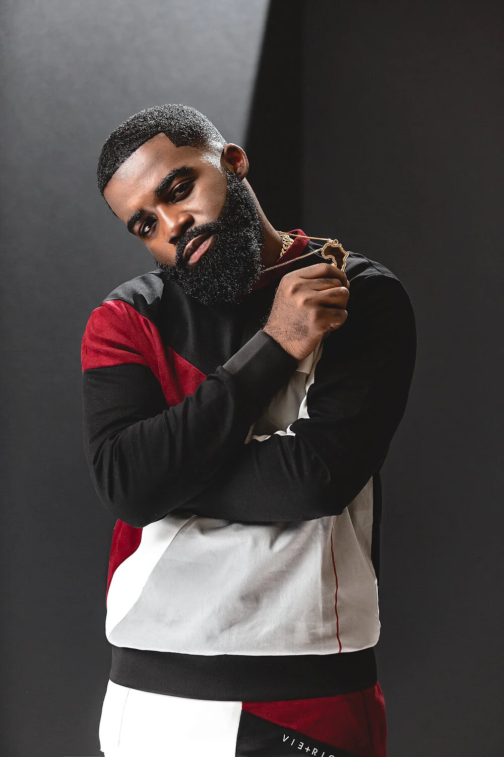 3_Mki_AfroB_Editorial_2019.jpg