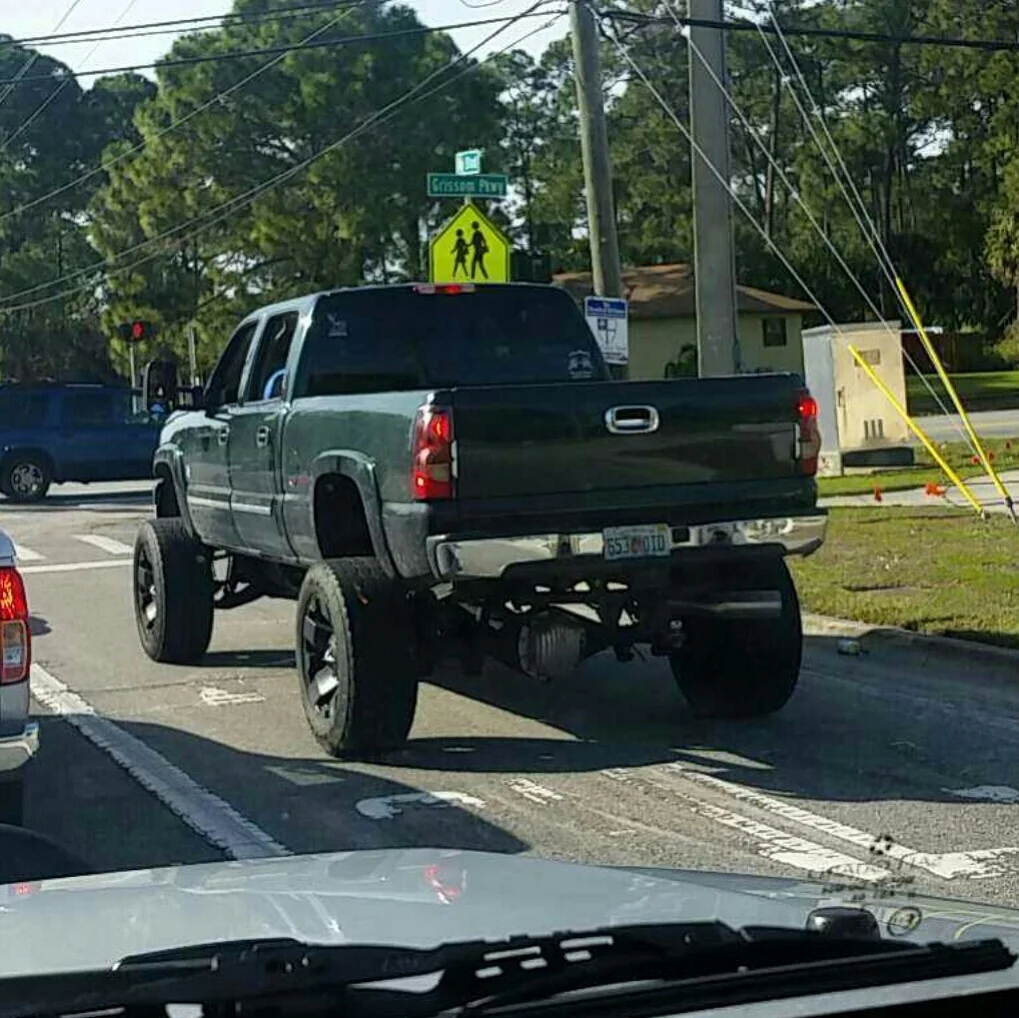 From: https://www.instagram.com/badasscracker4x4/