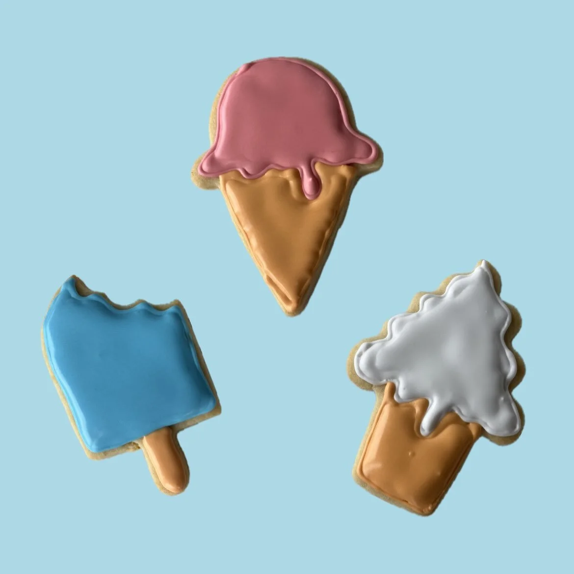 Summer isn&rsquo;t over yet! ☀️🌊⛱️

Stop in and grab some of our new ice cream shaped sugar cookies to keep your mind off the heat! 🍦

#pastry #cookies #localbusiness #smallbusiness #bakery
