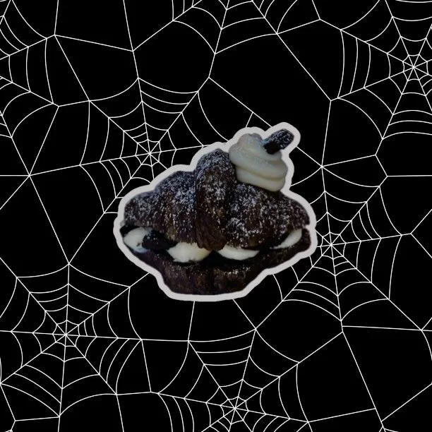 Halloween weekend is finally here! 💀👻🎃🎉

We&rsquo;ll be celebrating all weekend with cookies and cream croissants, ghosts, bats, and pumpkin sugar cookies, skull cakes, and so much more! 

Looking for something last minute to bring to that Hallow