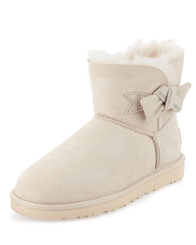 UGG AUSTRALIA