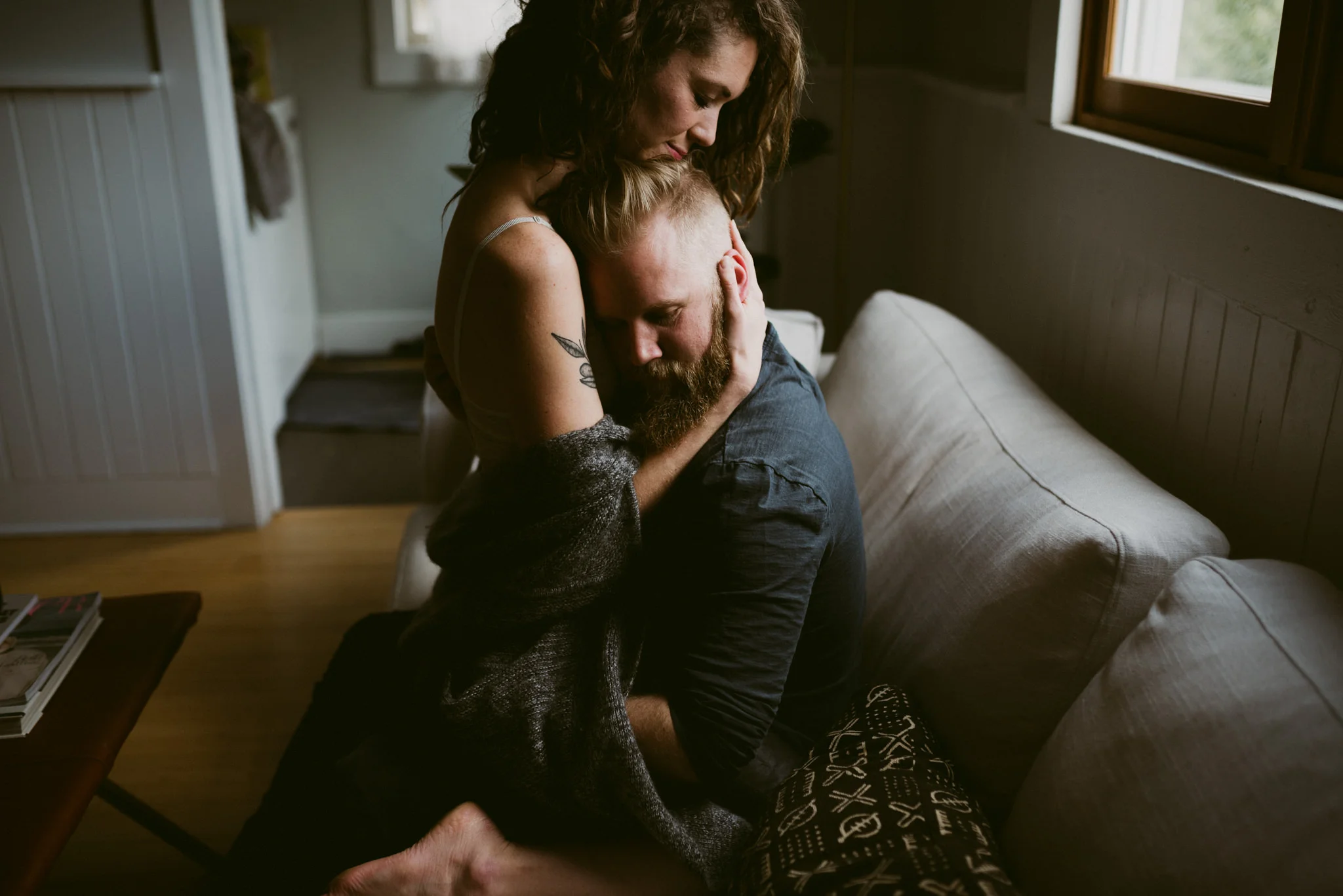 A Seattle In Home Session | Laura + Tim