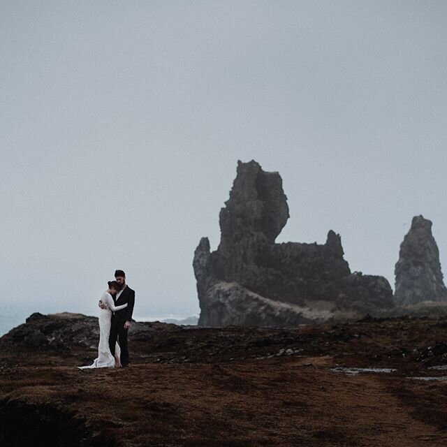 until the end of everything
.
.
.
.
. 
#lifeofadventure #portraitcollective #socality #liveauthentic #exploretocreate #peoplescreatives #letsgosomewhere #pnwwedding #wedphotoinspiration #elopementphotographer #destinationweddingphotographer #hippiebr