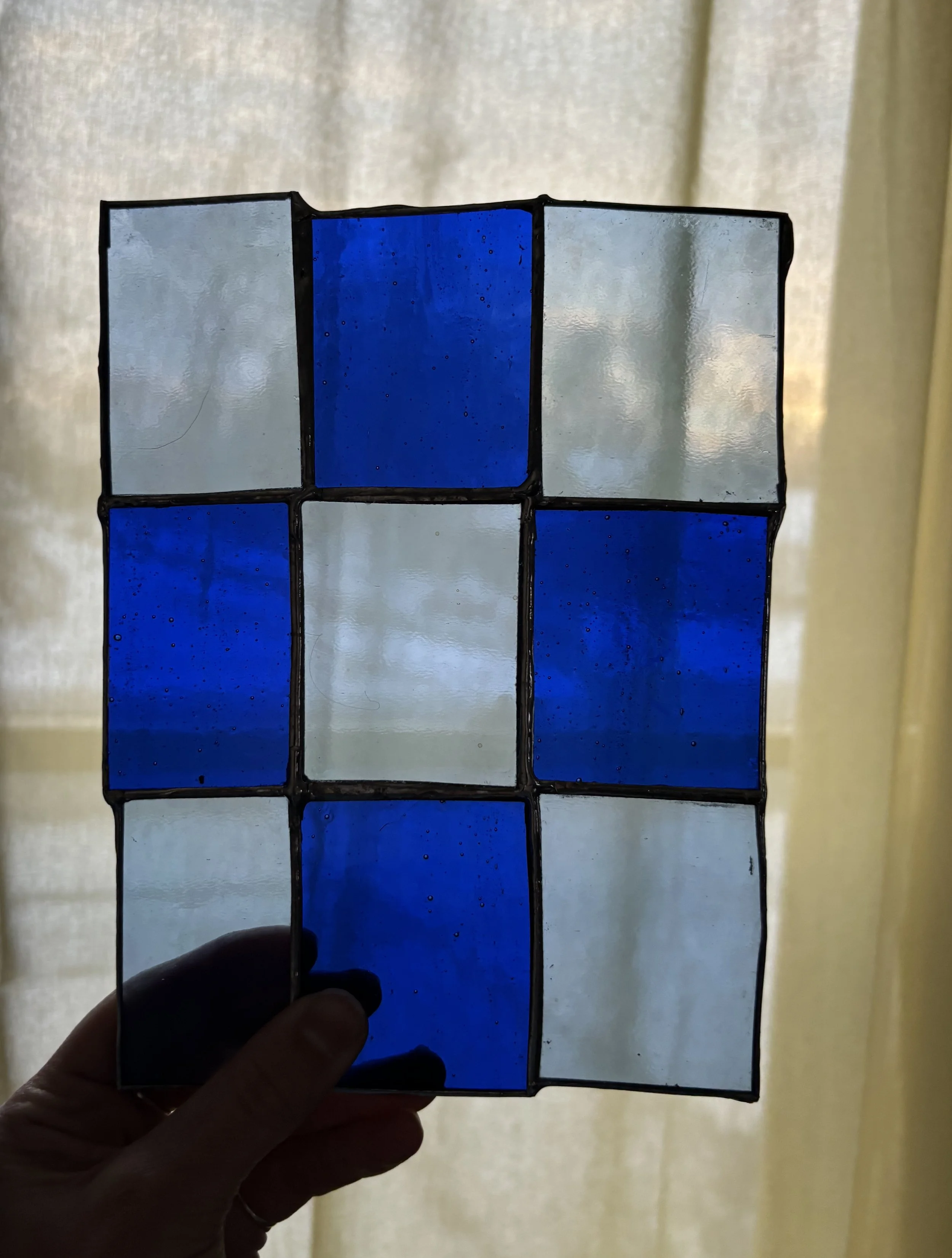 glass_E.jpg