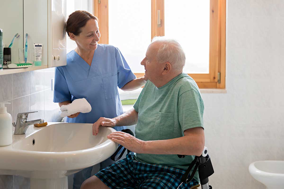 bath-nurse.jpg