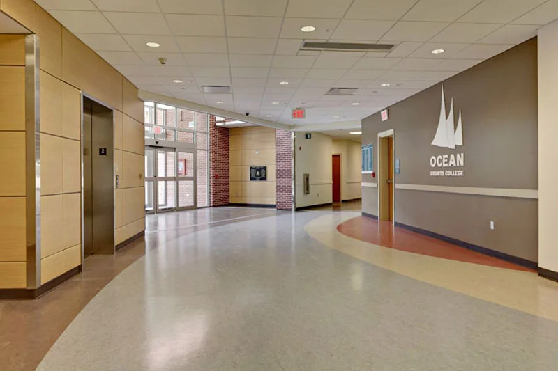 lobby-toward-doors.jpg