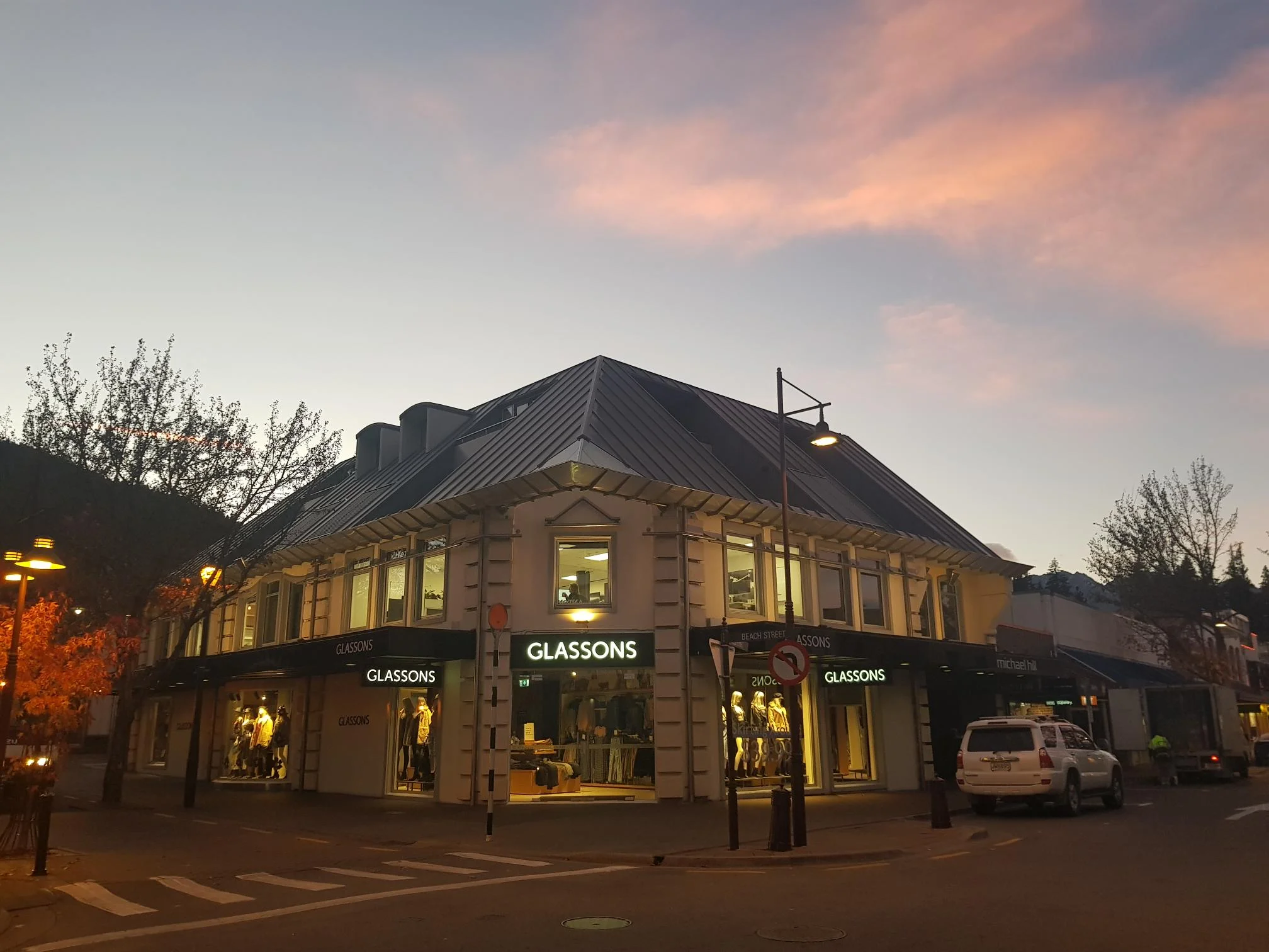 Glassons Building.jpg