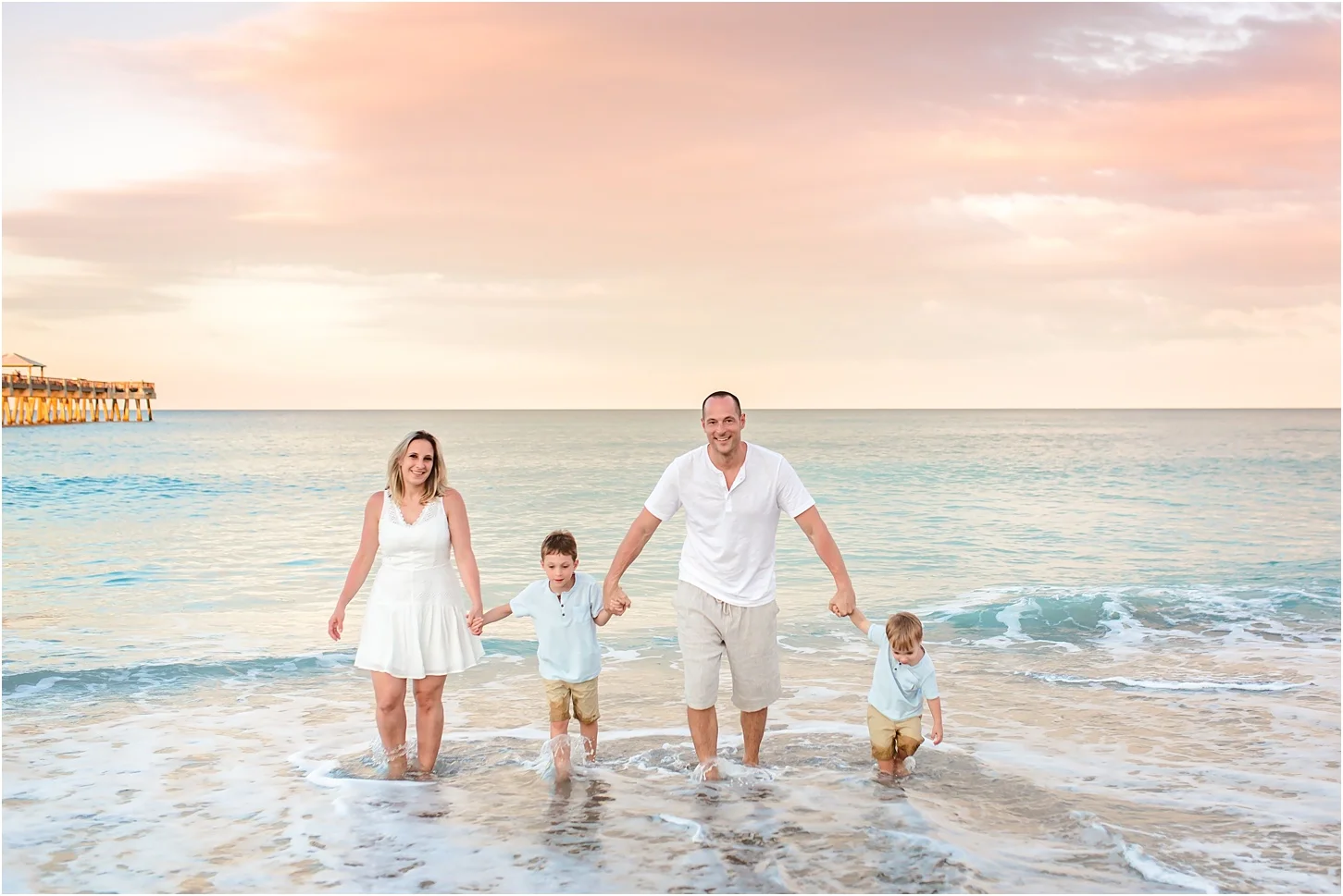 Palm Beach Family Photographer: Jupiter Beach Family Session at the Juno Pier