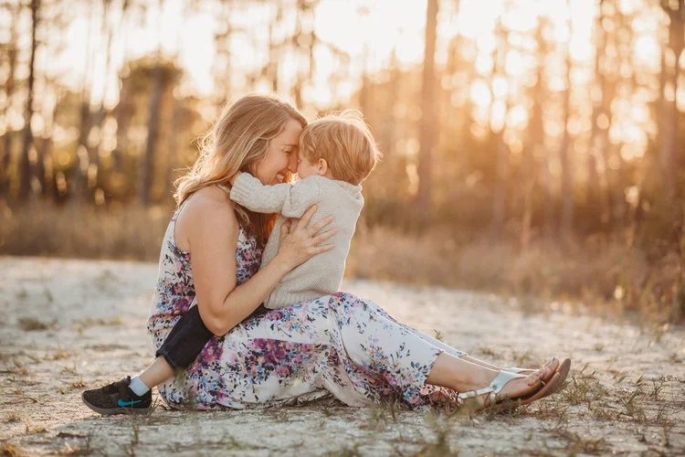 Jupiter Photographer: Mommy and Me Woodsy Session in Jupiter 