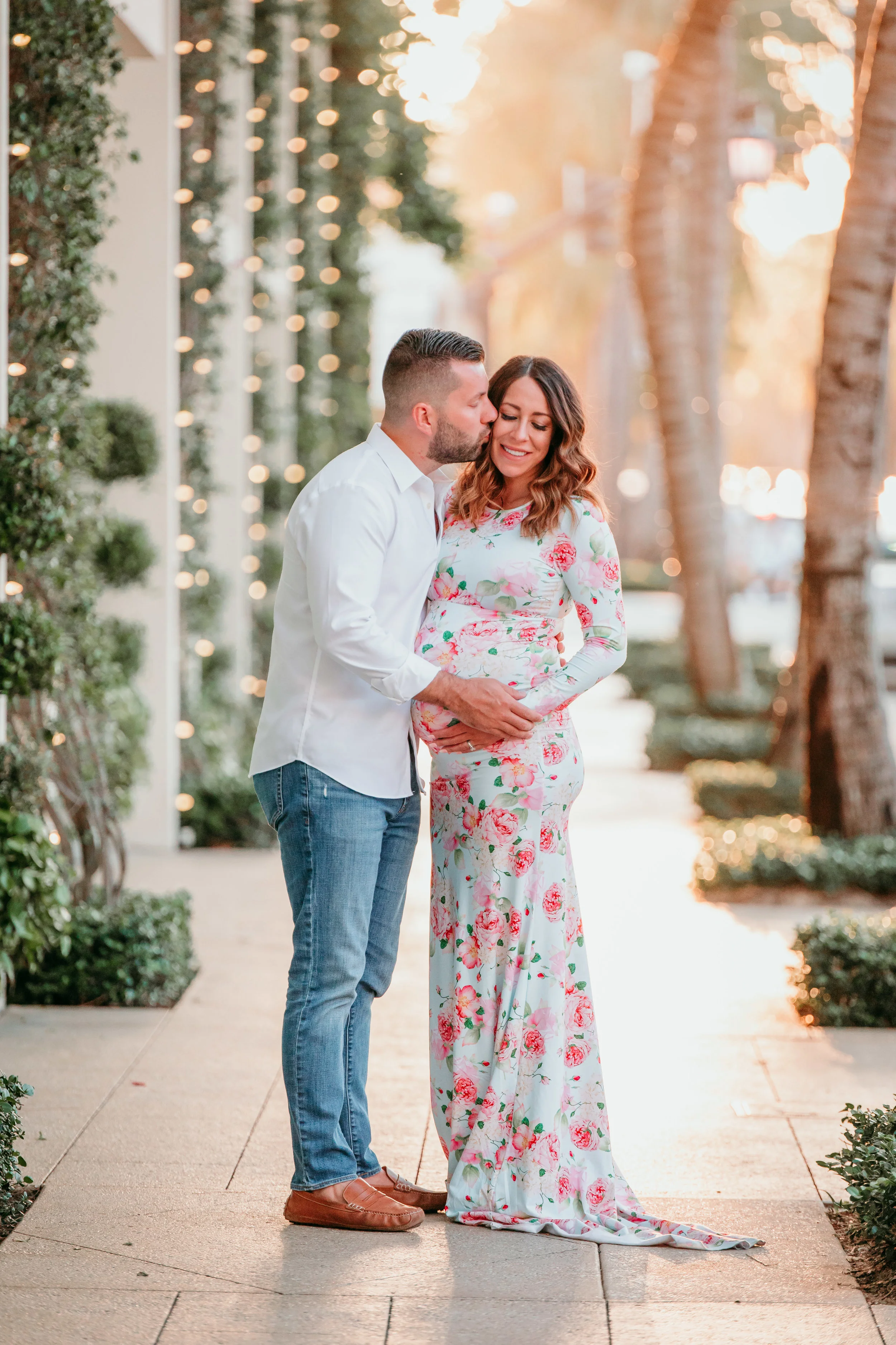 Palm Beach Photographer: Maternity Session at Worth Avenue