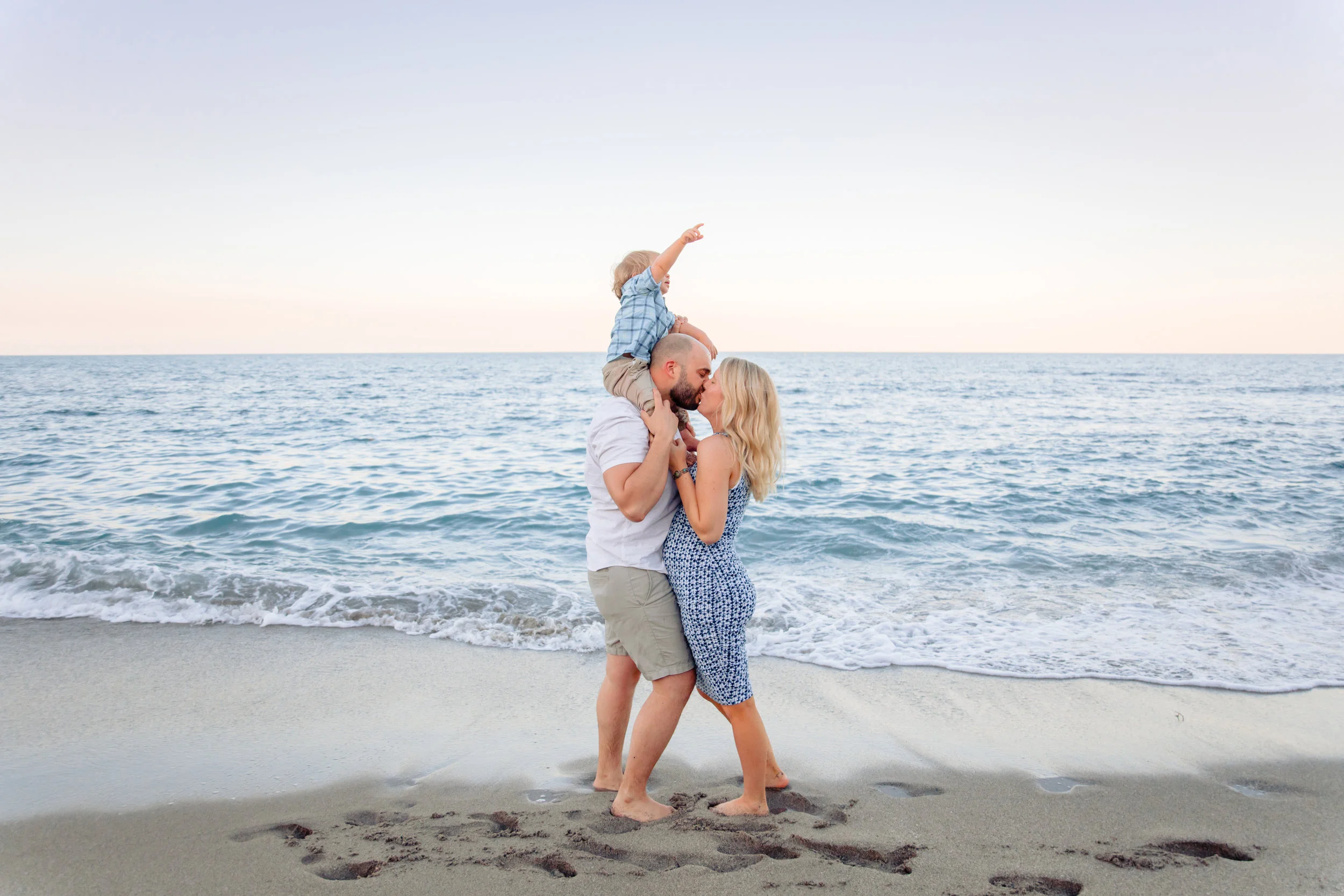 Jupiter Family Photographer: Family and Maternity Session at Jupiter Beach