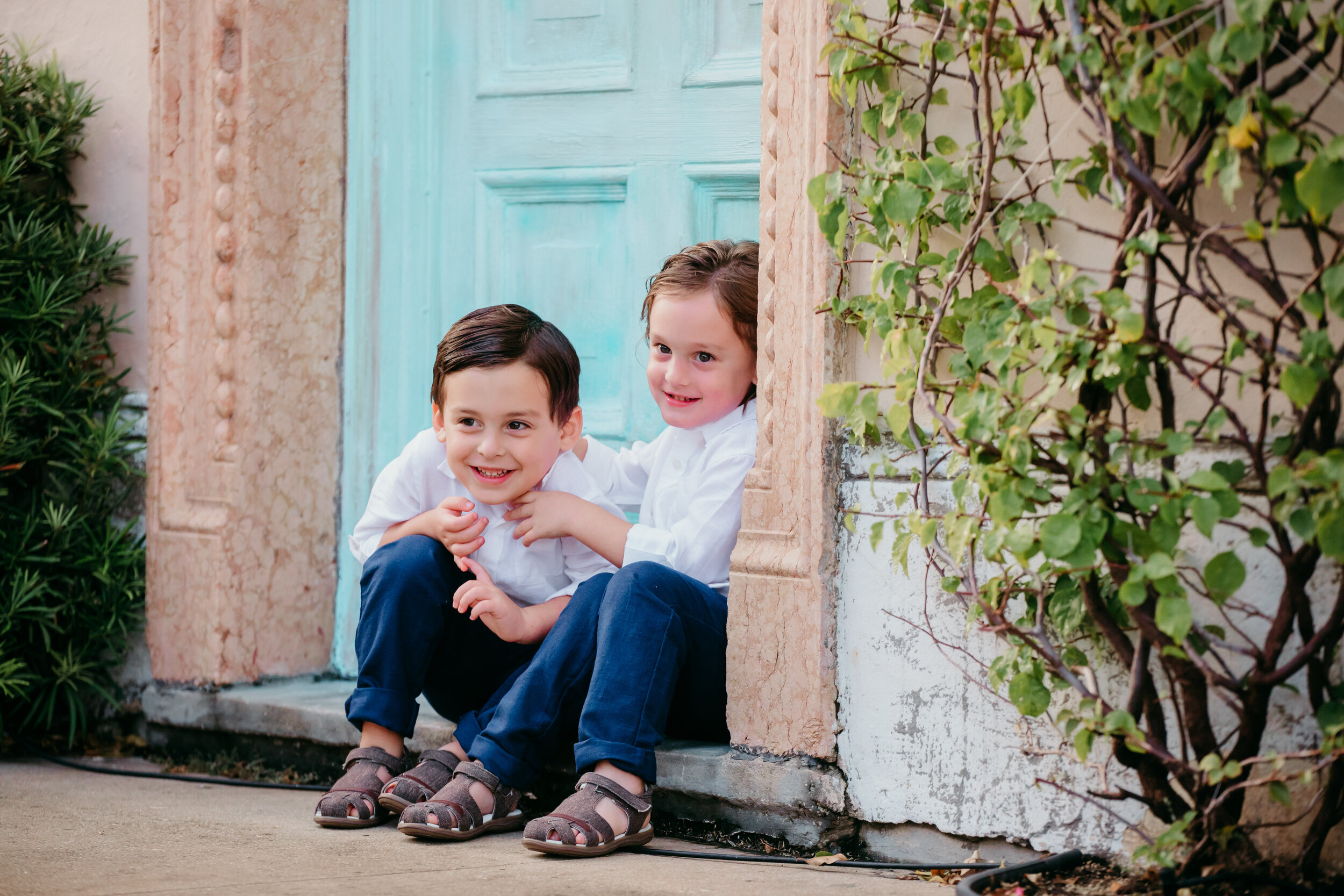 Sunrise Family Photography Session in Worth Avenue, Palm Beach