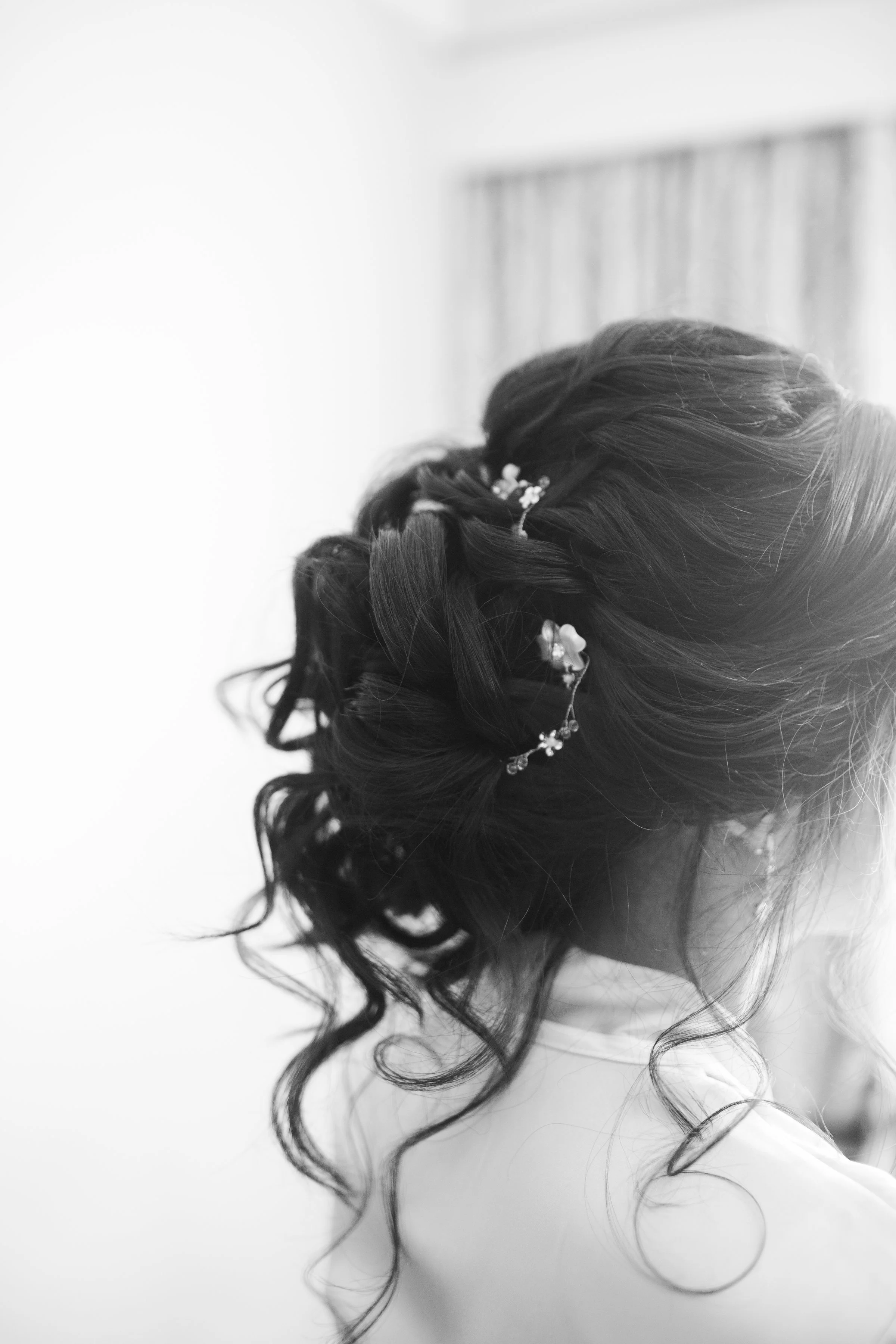 Pineandsea_FaraoneWedding_GettingReady-3.jpg