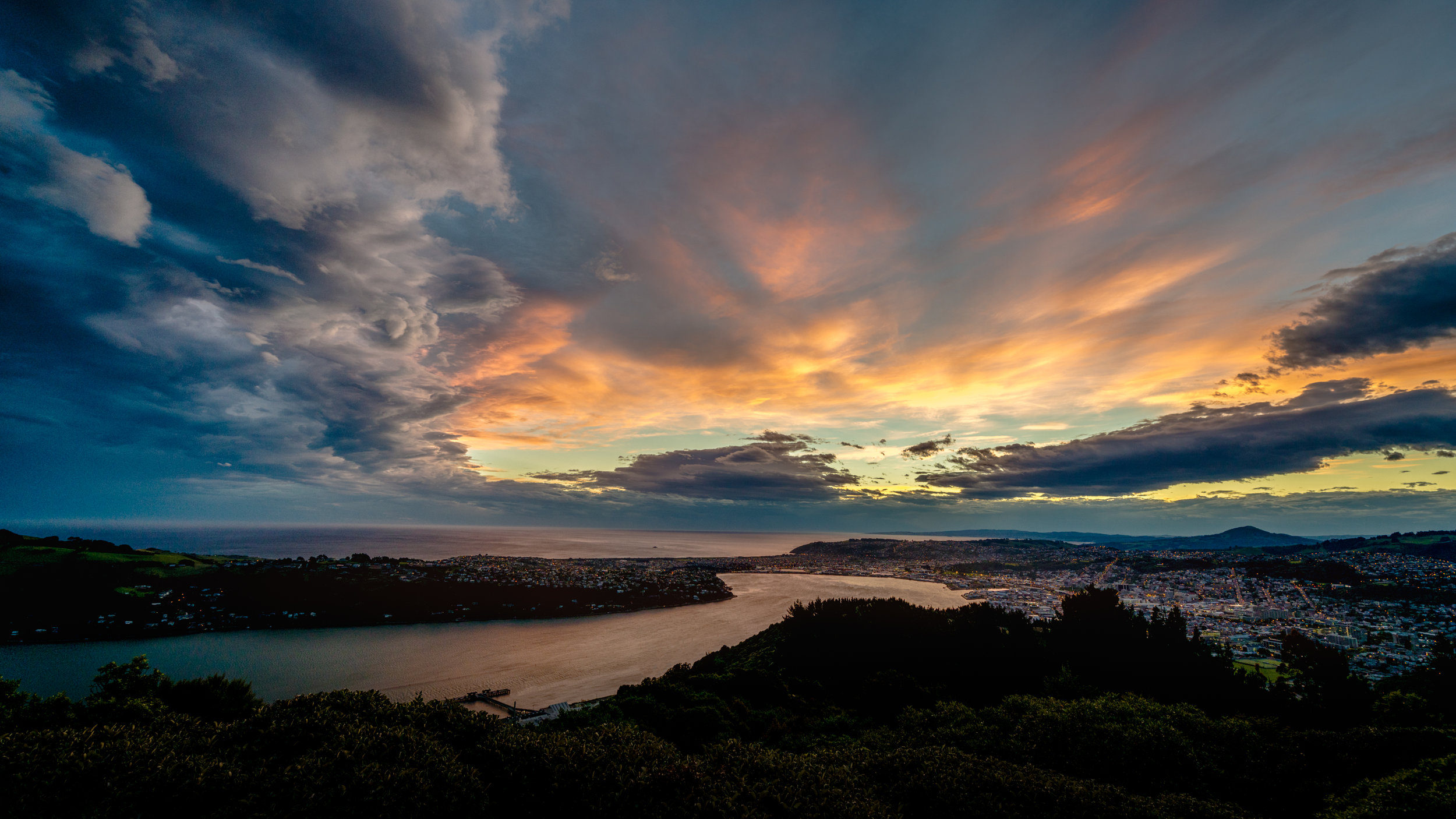 Sony A7RII - 16-35mm 1/50 | f5.6 | ISO 250 | 16mm