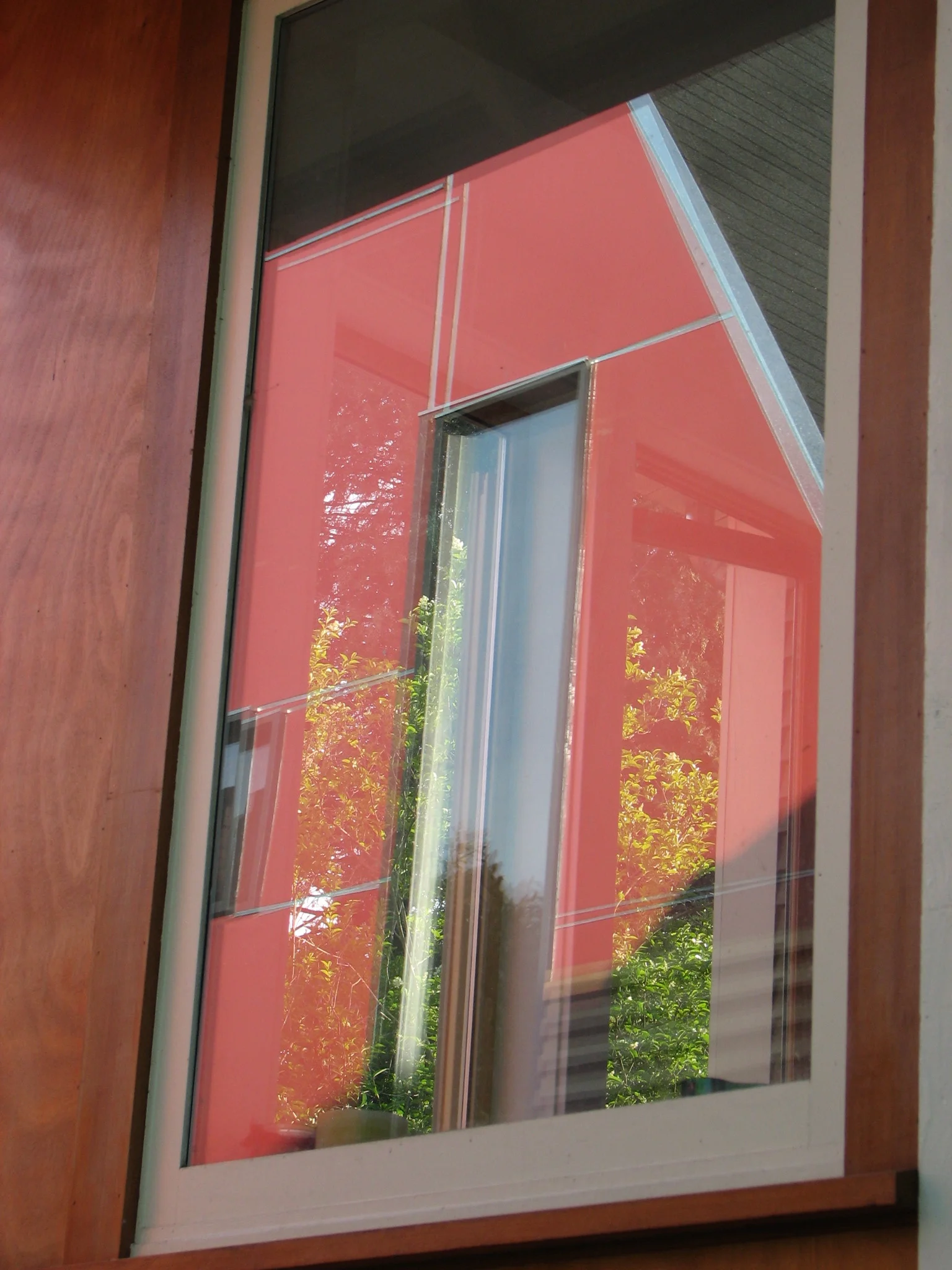  Reflection of Corpus-Animus a studio and workshop designed and used by Clive Knights and Louise Foster,&nbsp;2012 