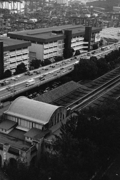 F1000024bnw.jpg