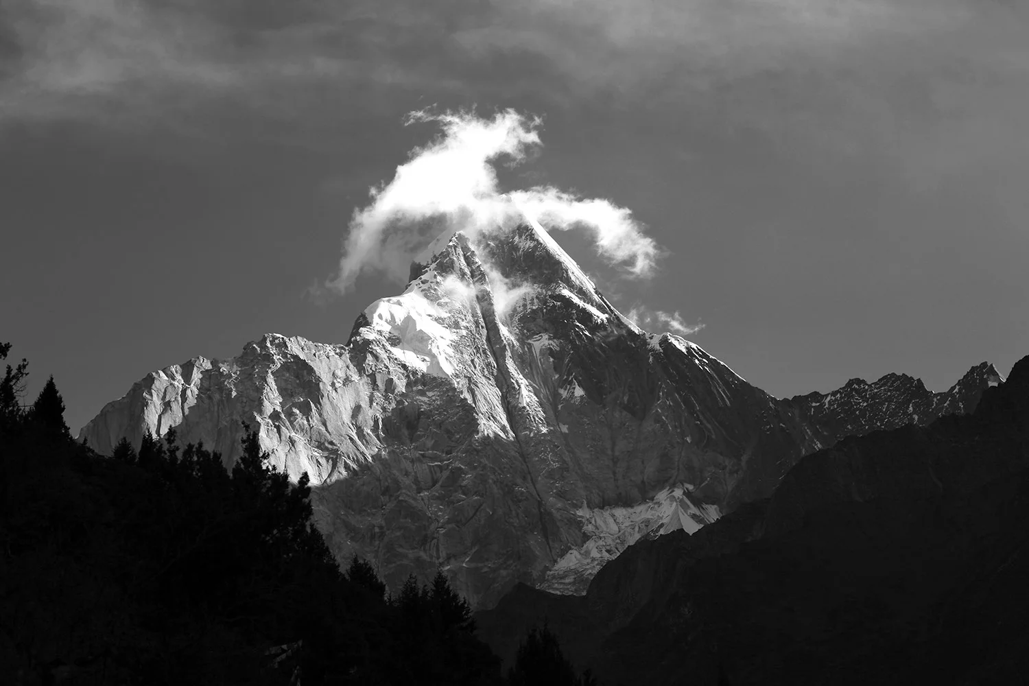 四姑娘山幺妹峰山 Yaomei Feng of Four Sisters Mountain