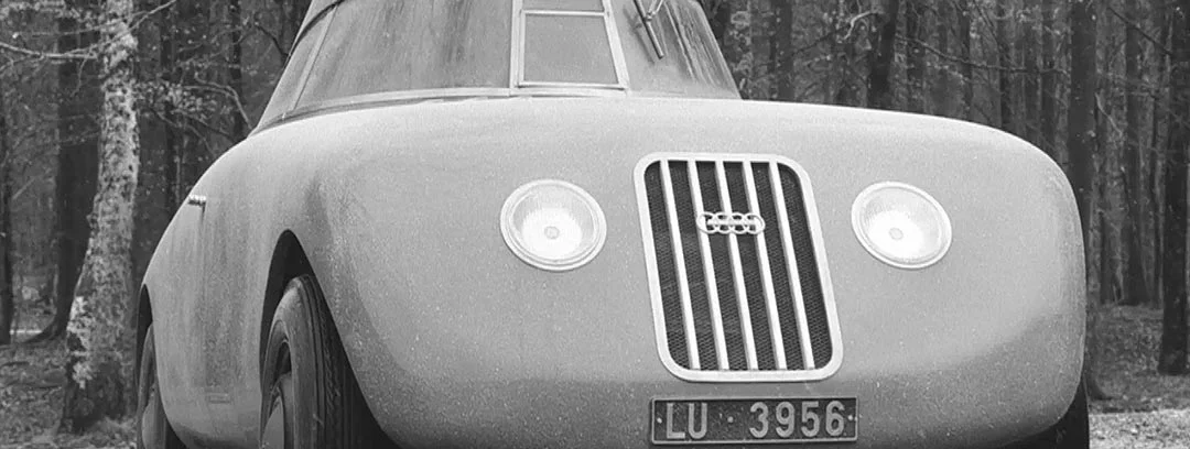 Audi 'Swan' - Director: Joachim Back